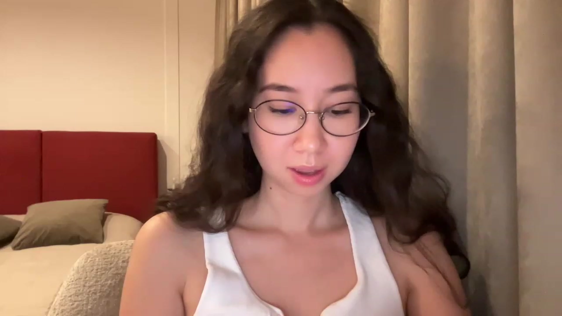 Gallery image thumbnail from cute_asian69's myfreecams stream on, 03/23/2023, 22:28 image 17 of 20