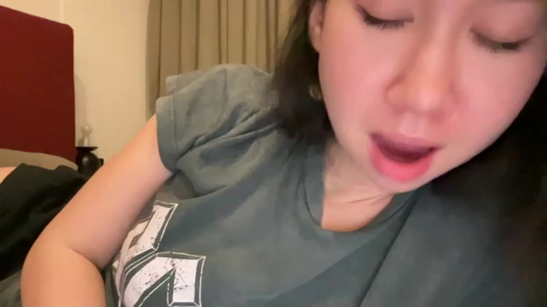 Gallery image thumbnail from cute_asian69's myfreecams stream on, 04/01/2023, 01:20 image 15 of 20