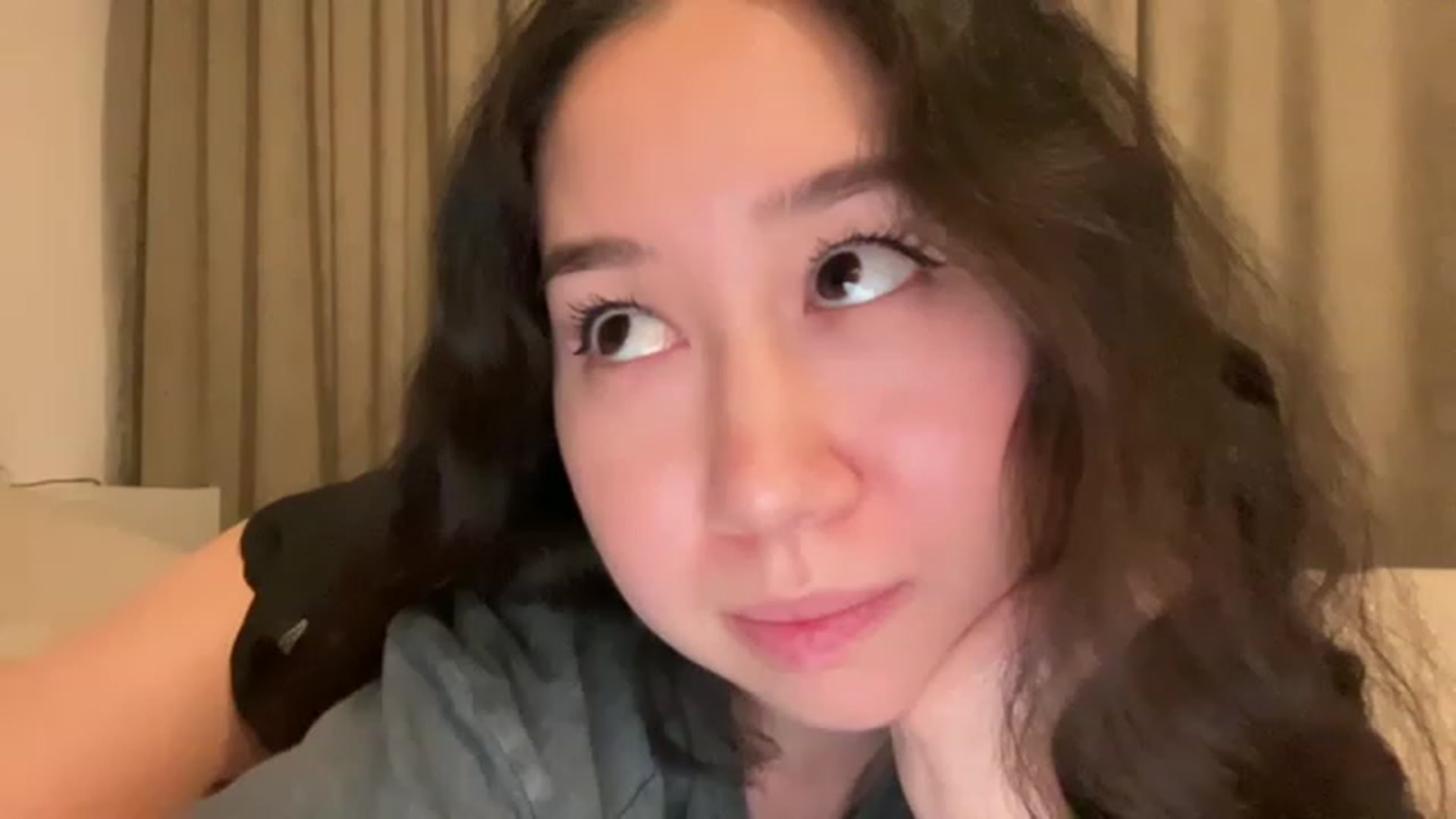 Gallery image thumbnail from cute_asian69's myfreecams stream on, 04/01/2023, 01:20 image 1 of 20