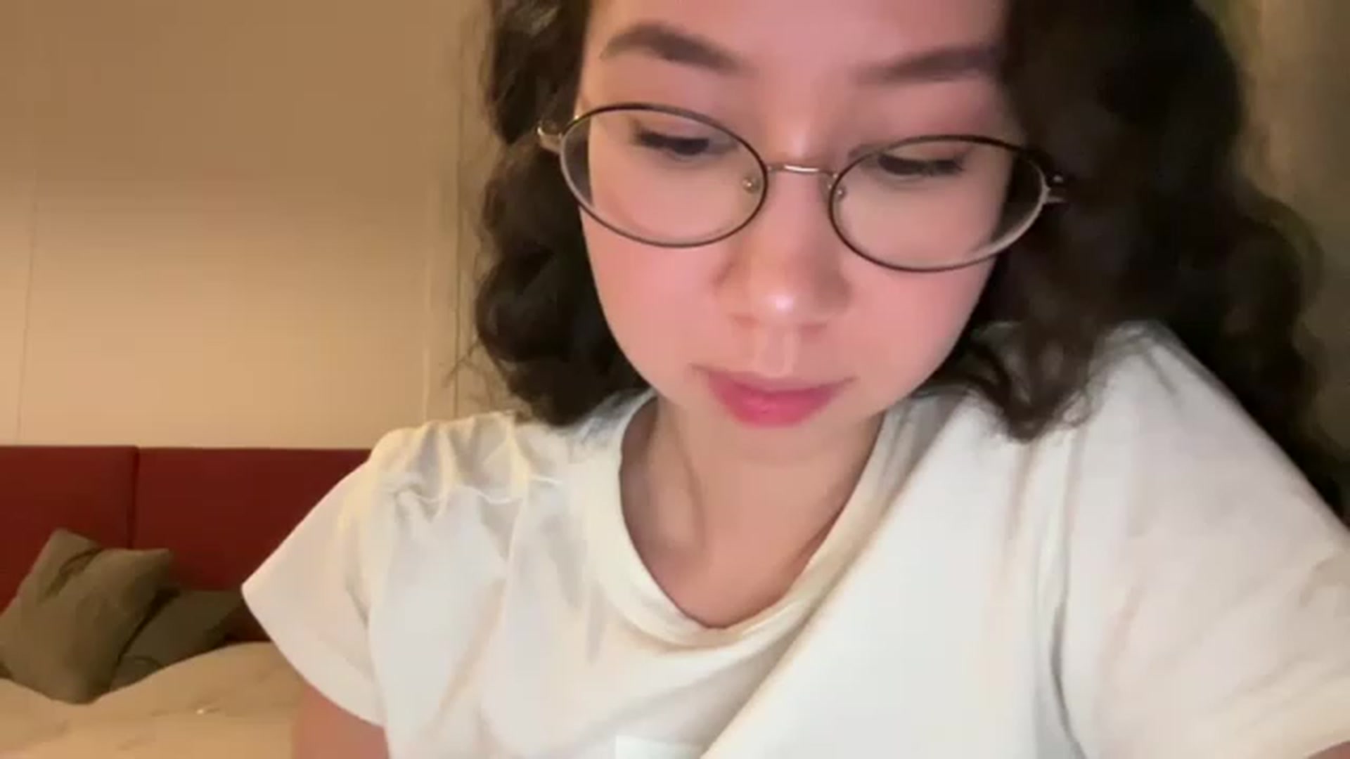 Gallery image thumbnail from cute_asian69's myfreecams stream on, 04/07/2023, 19:45 image 10 of 20