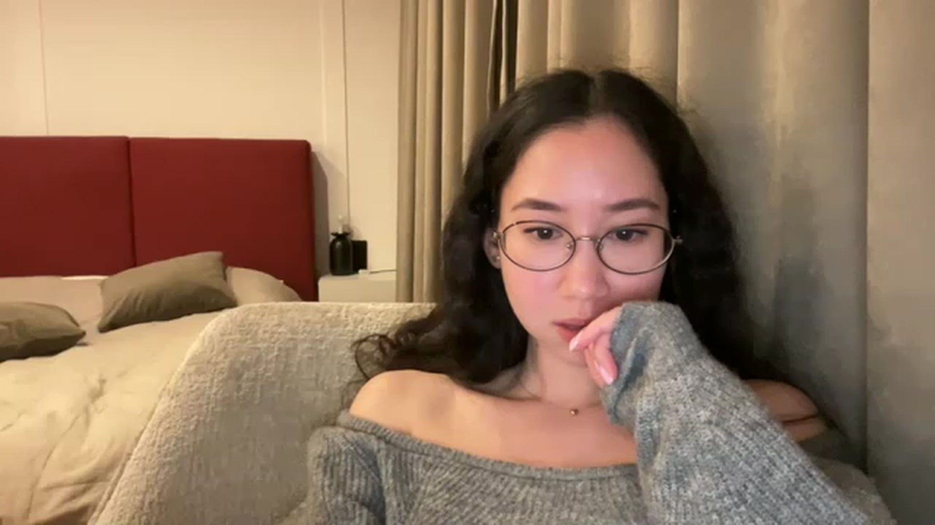 Gallery image thumbnail from cute_asian69's myfreecams stream on, 04/09/2023, 24:01 image 17 of 20