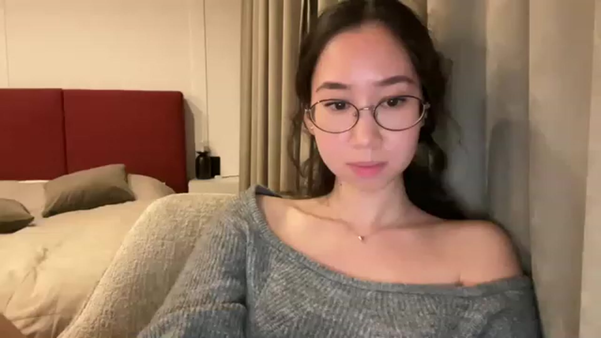 Gallery image thumbnail from cute_asian69's myfreecams stream on, 04/09/2023, 24:01 image 4 of 20