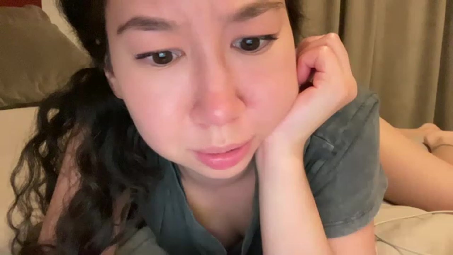 Gallery image thumbnail from cute_asian69's myfreecams stream on, 04/25/2023, 24:01 image 14 of 20