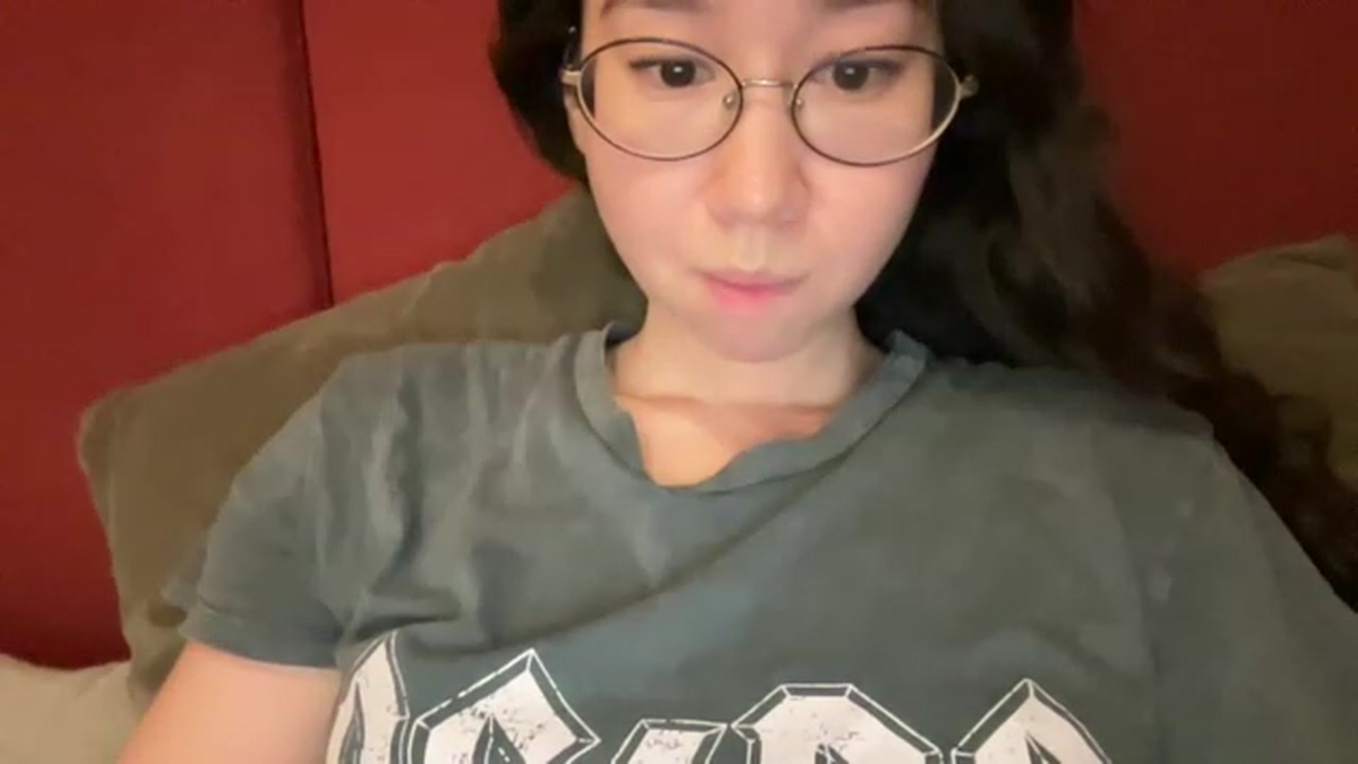 Gallery image thumbnail from cute_asian69's myfreecams stream on, 04/25/2023, 24:01 image 17 of 20
