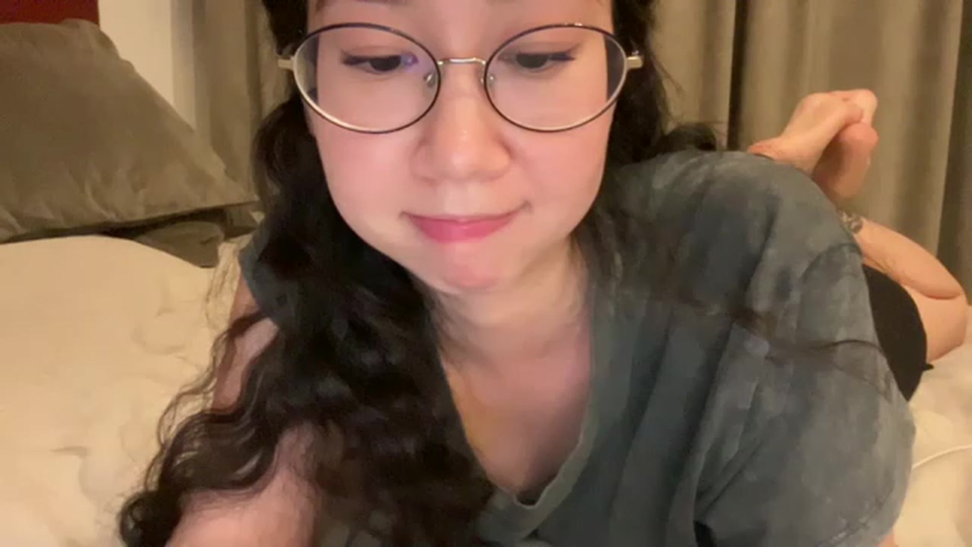 Gallery image thumbnail from cute_asian69's myfreecams stream on, 04/25/2023, 24:01 image 3 of 20