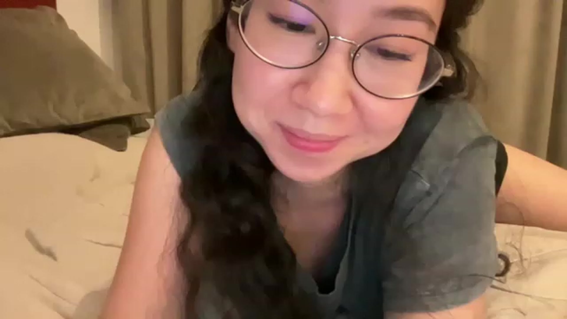Gallery image thumbnail from cute_asian69's myfreecams stream on, 04/25/2023, 24:01 image 9 of 20