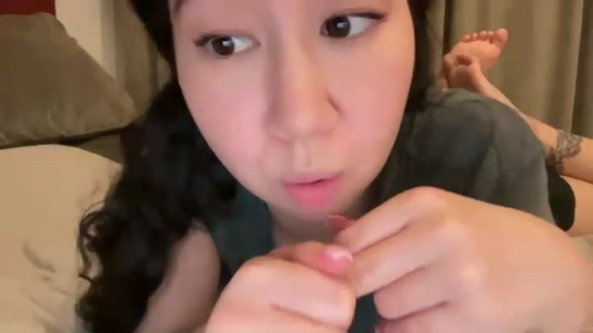 Gallery image thumbnail from cute_asian69's myfreecams stream on, 04/25/2023, 24:01 image 10 of 20