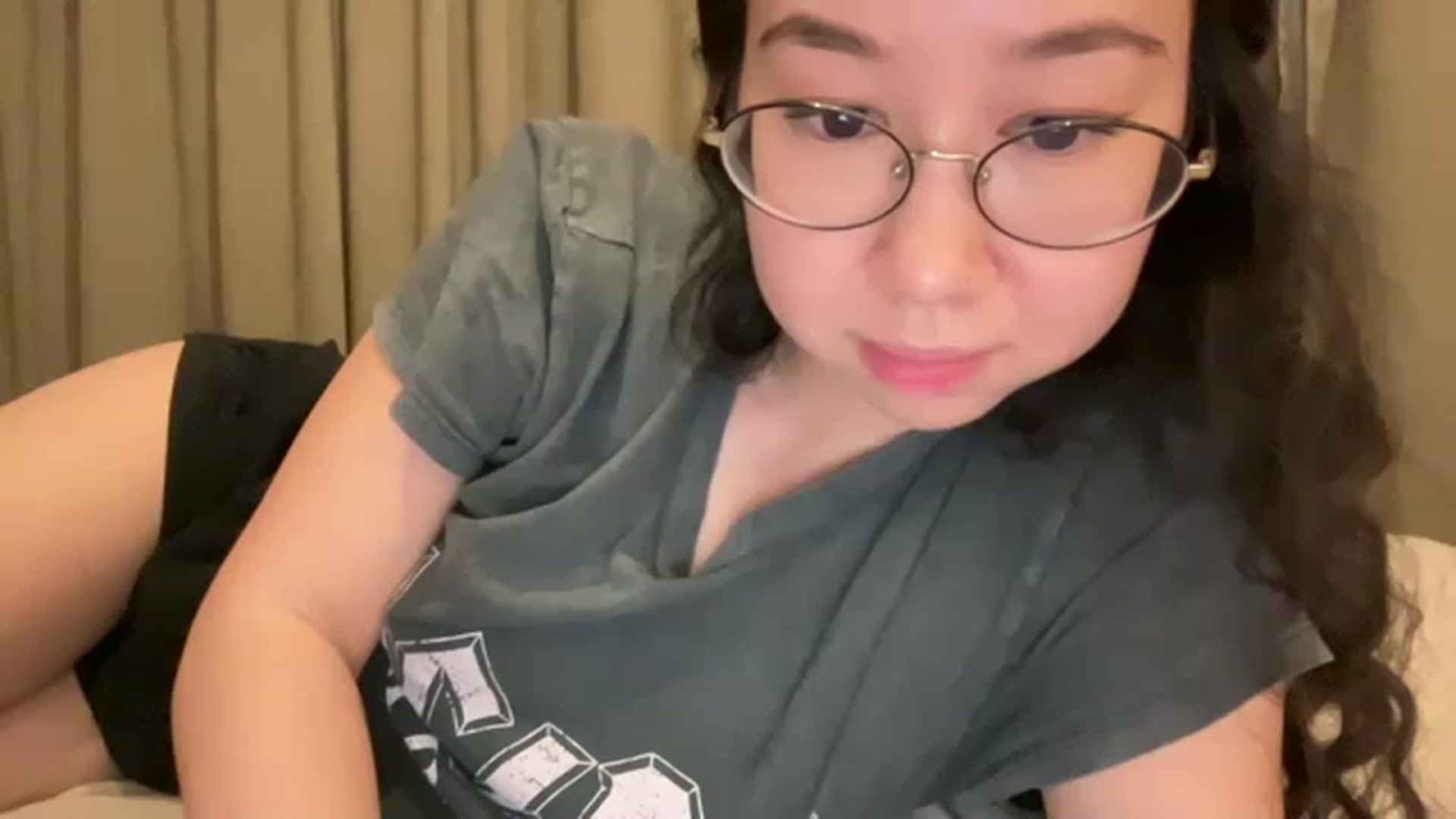 Gallery image thumbnail from cute_asian69's myfreecams stream on, 04/25/2023, 24:51 image 19 of 20