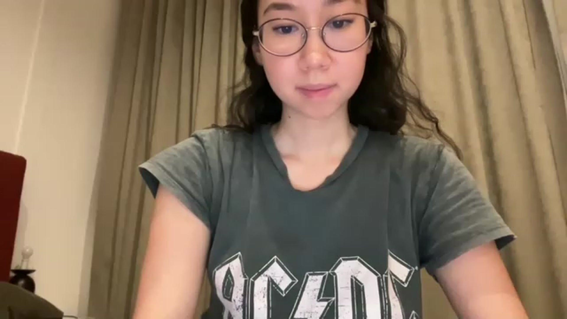 Gallery image thumbnail from cute_asian69's myfreecams stream on, 04/25/2023, 24:51 image 9 of 20