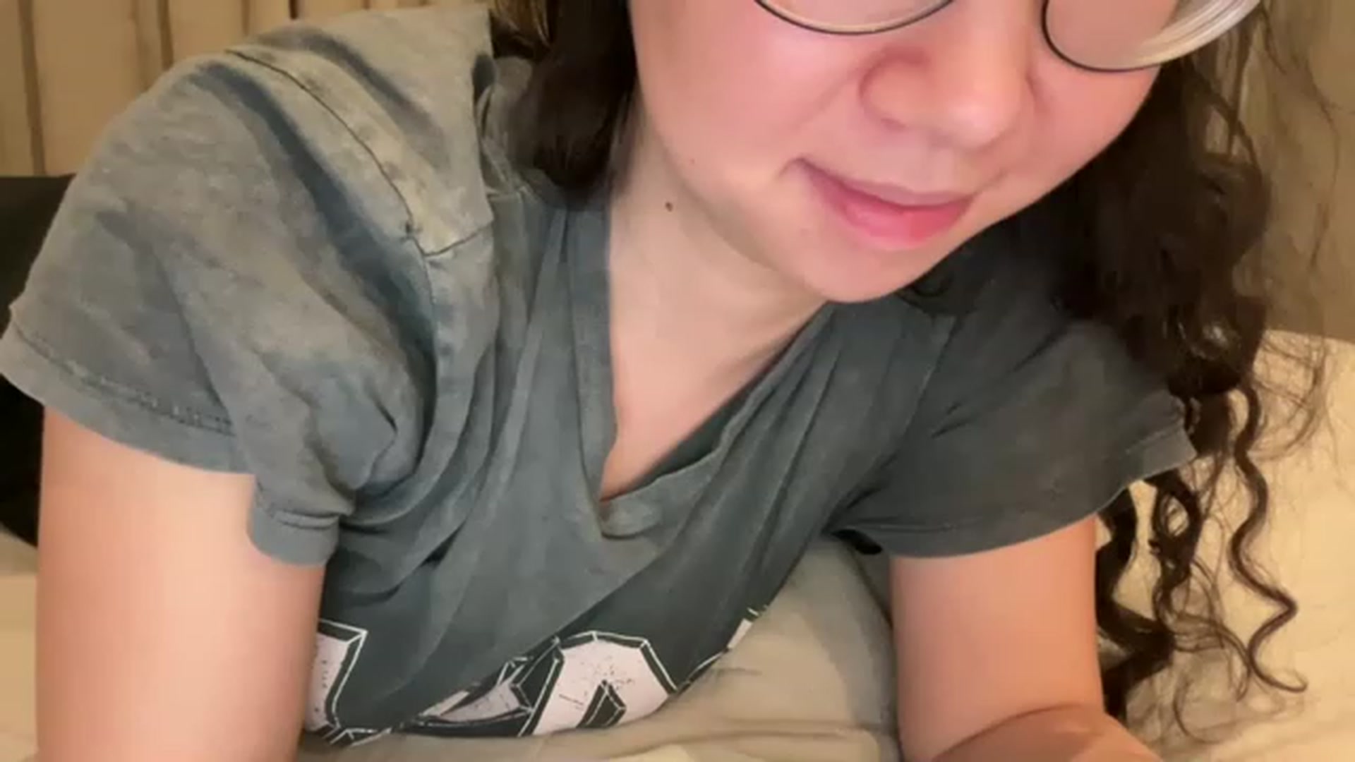 Gallery image thumbnail from cute_asian69's myfreecams stream on, 04/25/2023, 24:51 image 14 of 20