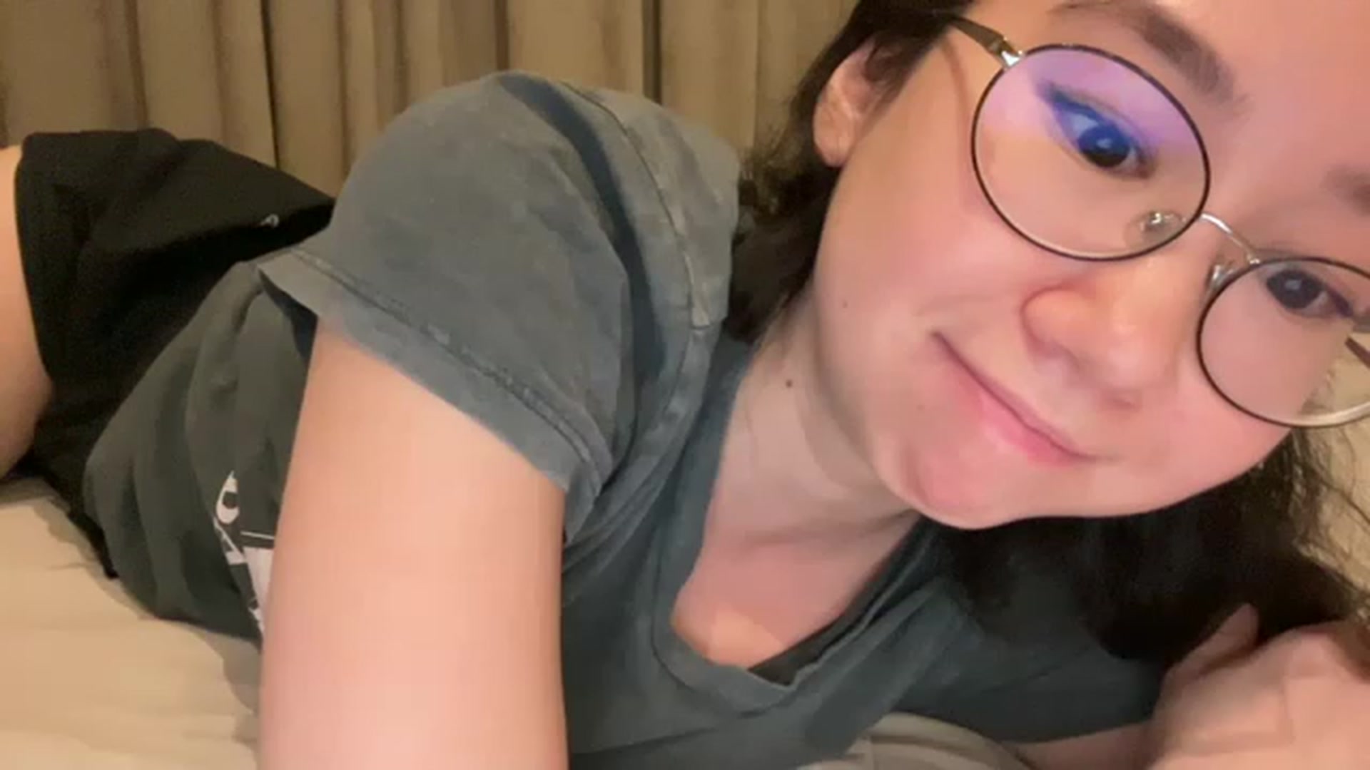 Gallery image thumbnail from cute_asian69's myfreecams stream on, 04/25/2023, 24:51 image 12 of 20