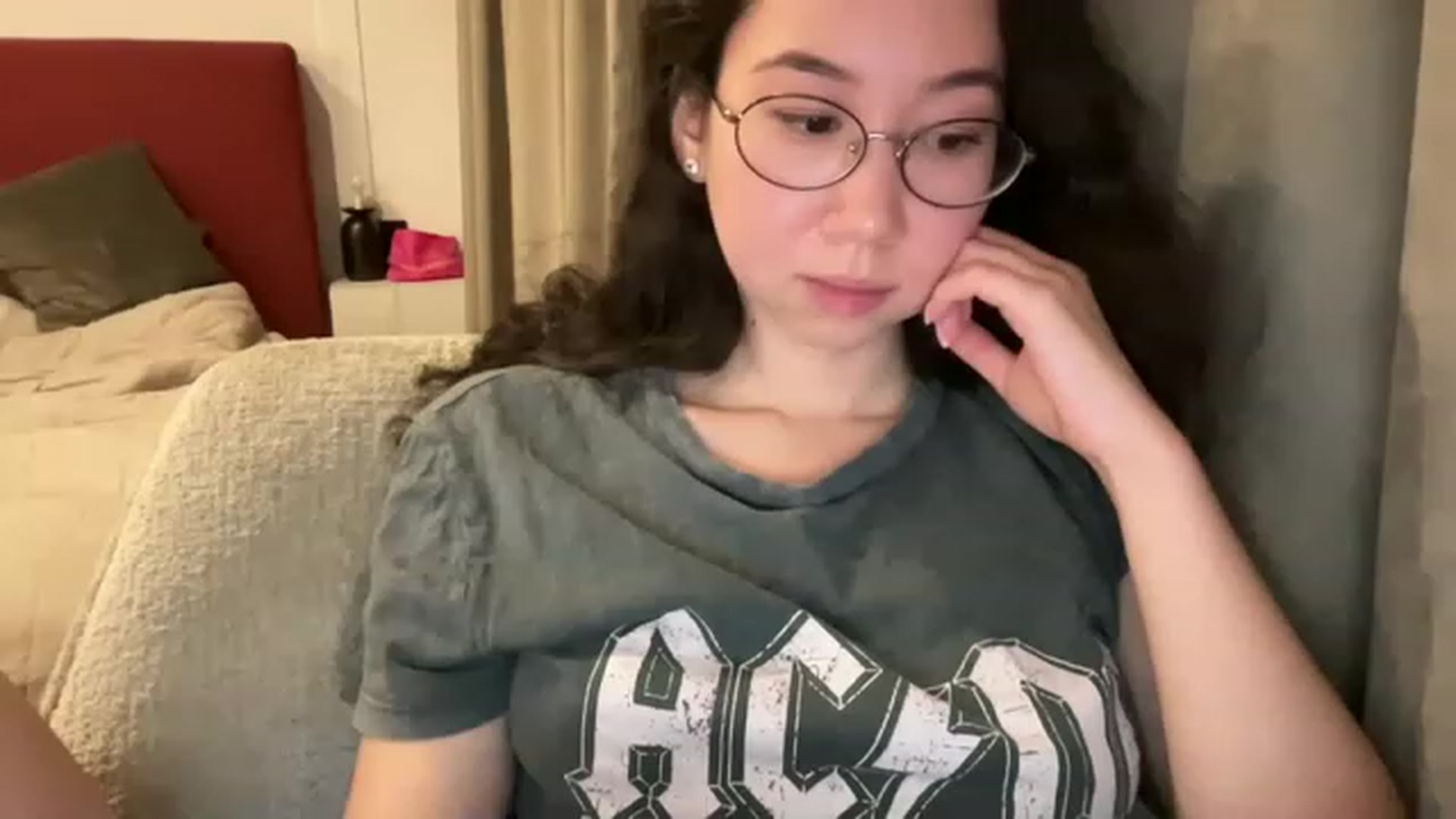 Gallery image thumbnail from cute_asian69's myfreecams stream on, 05/01/2023, 01:13 image 1 of 20