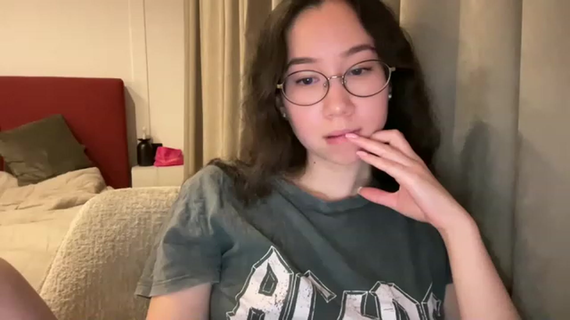 Gallery image thumbnail from cute_asian69's myfreecams stream on, 05/01/2023, 01:13 image 13 of 20