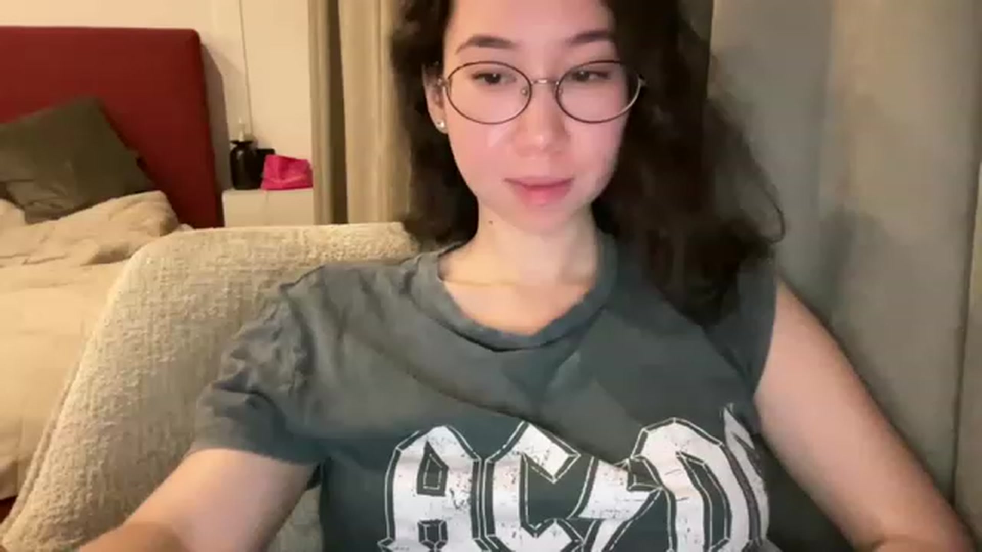 Gallery image thumbnail from cute_asian69's myfreecams stream on, 05/01/2023, 01:13 image 3 of 20