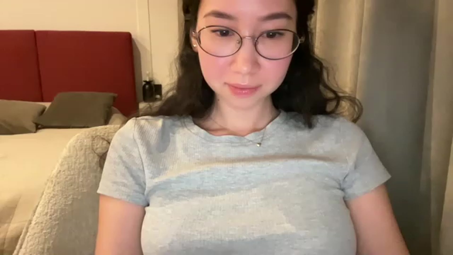 Gallery image thumbnail from cute_asian69's myfreecams stream on, 05/04/2023, 24:01 image 9 of 20