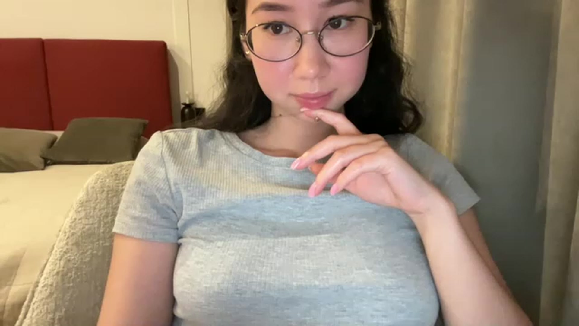 Gallery image thumbnail from cute_asian69's myfreecams stream on, 05/04/2023, 24:01 image 6 of 20