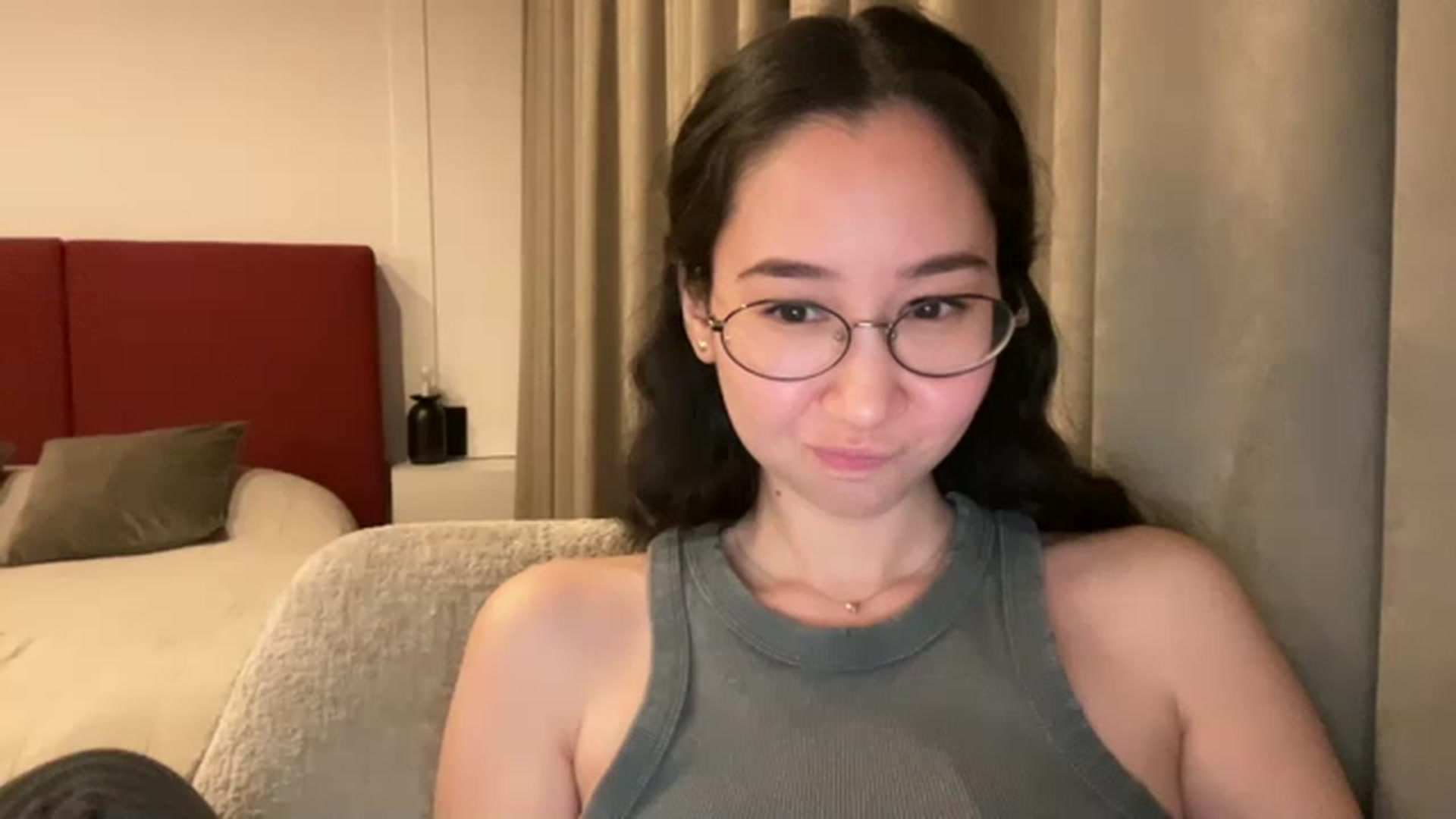 Gallery image thumbnail from cute_asian69's myfreecams stream on, 05/09/2023, 24:44 image 3 of 20