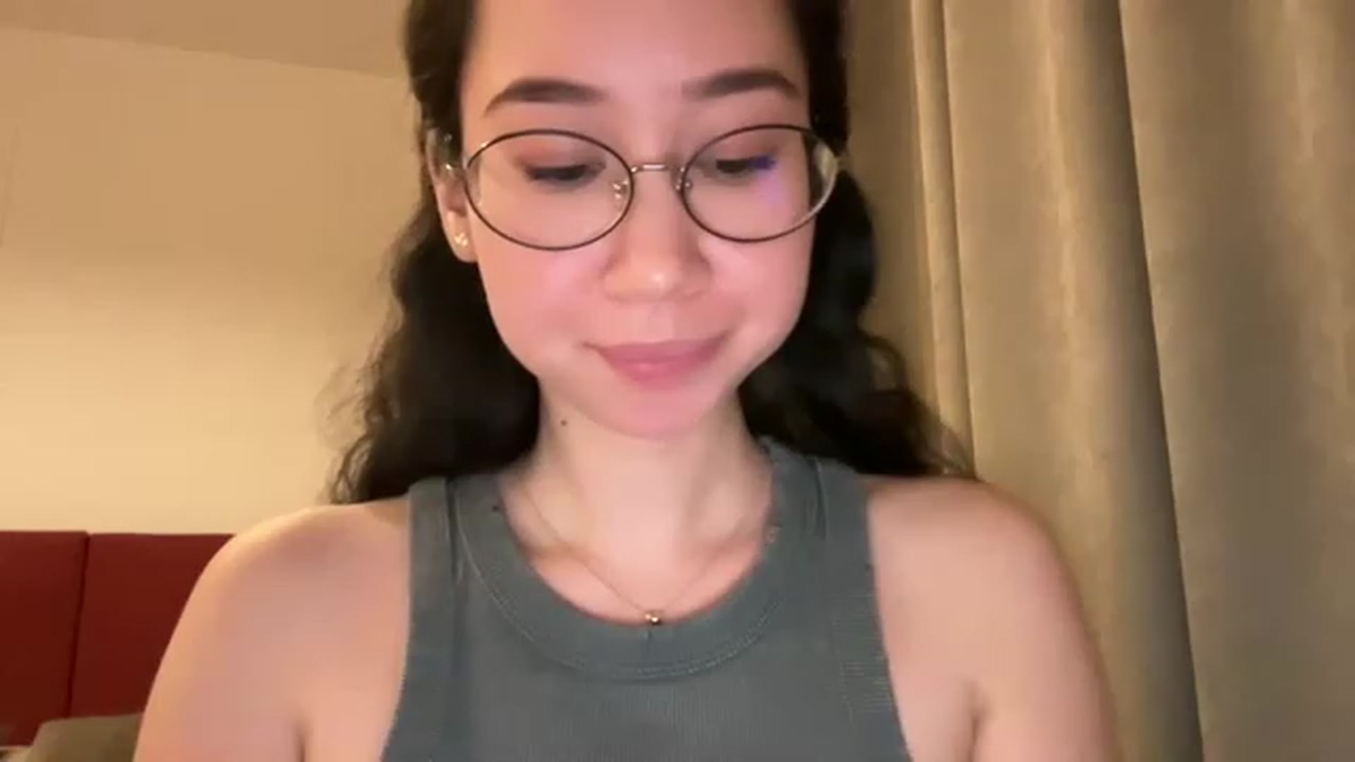 Gallery image thumbnail from cute_asian69's myfreecams stream on, 05/09/2023, 24:44 image 13 of 20