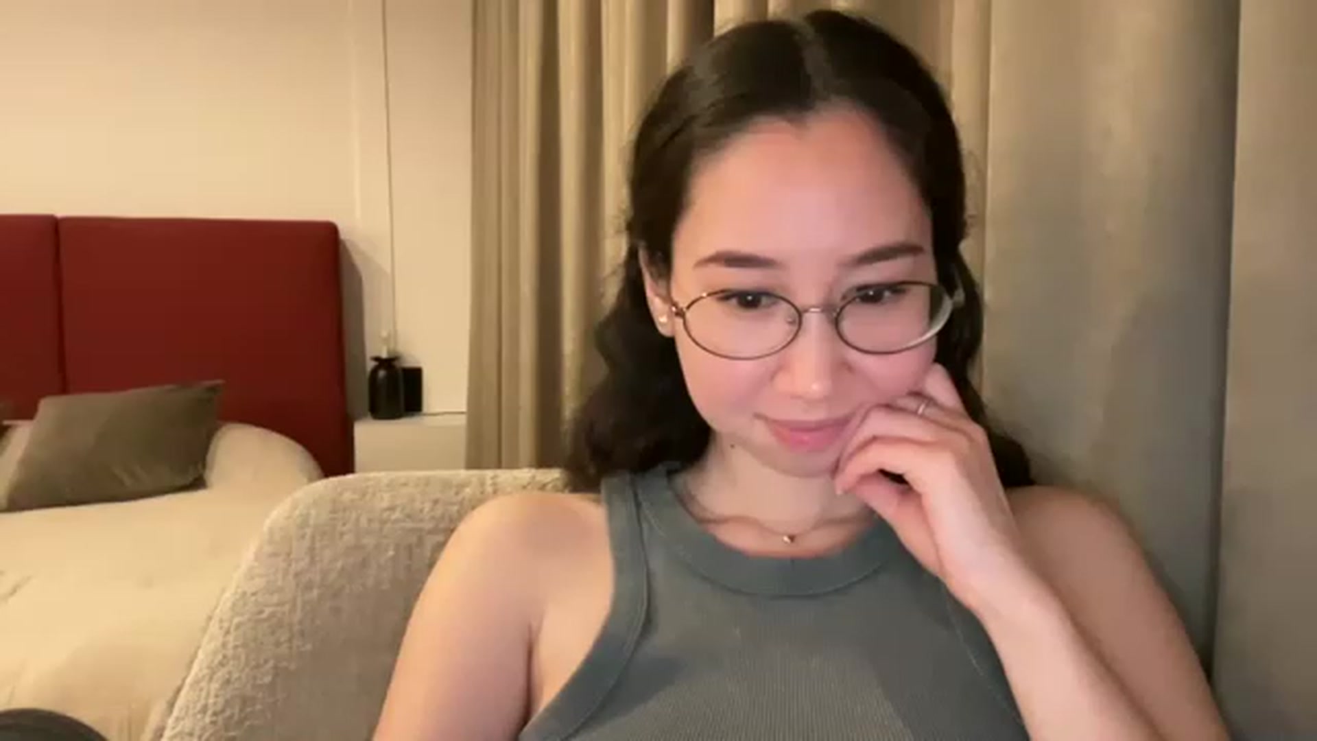 Gallery image thumbnail from cute_asian69's myfreecams stream on, 05/09/2023, 24:44 image 4 of 20