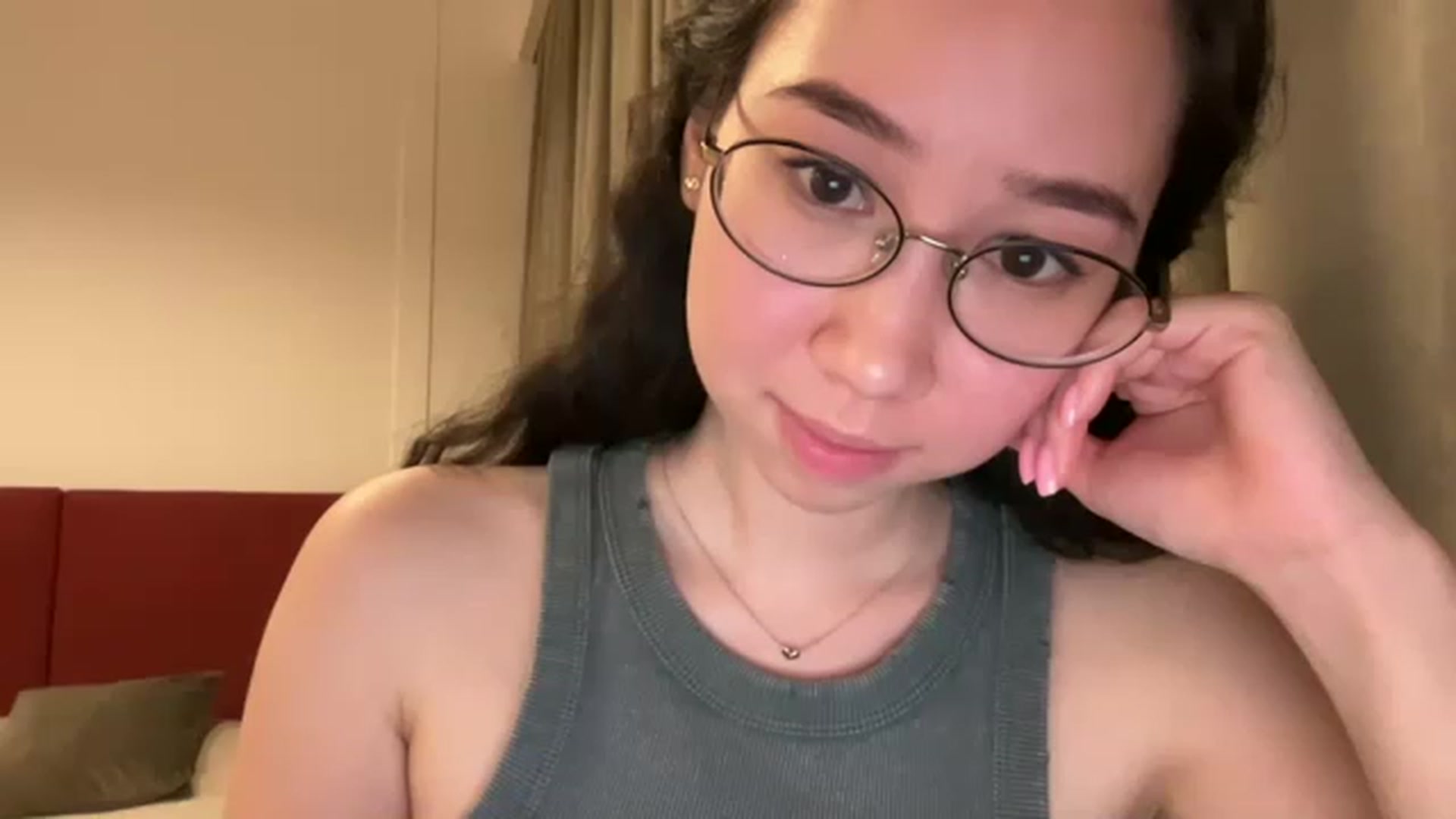 Gallery image thumbnail from cute_asian69's myfreecams stream on, 05/09/2023, 24:47 image 14 of 20