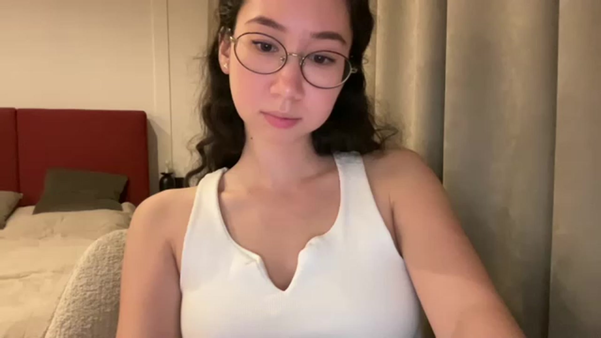 Gallery image thumbnail from cute_asian69's myfreecams stream on, 05/15/2023, 22:06 image 3 of 20