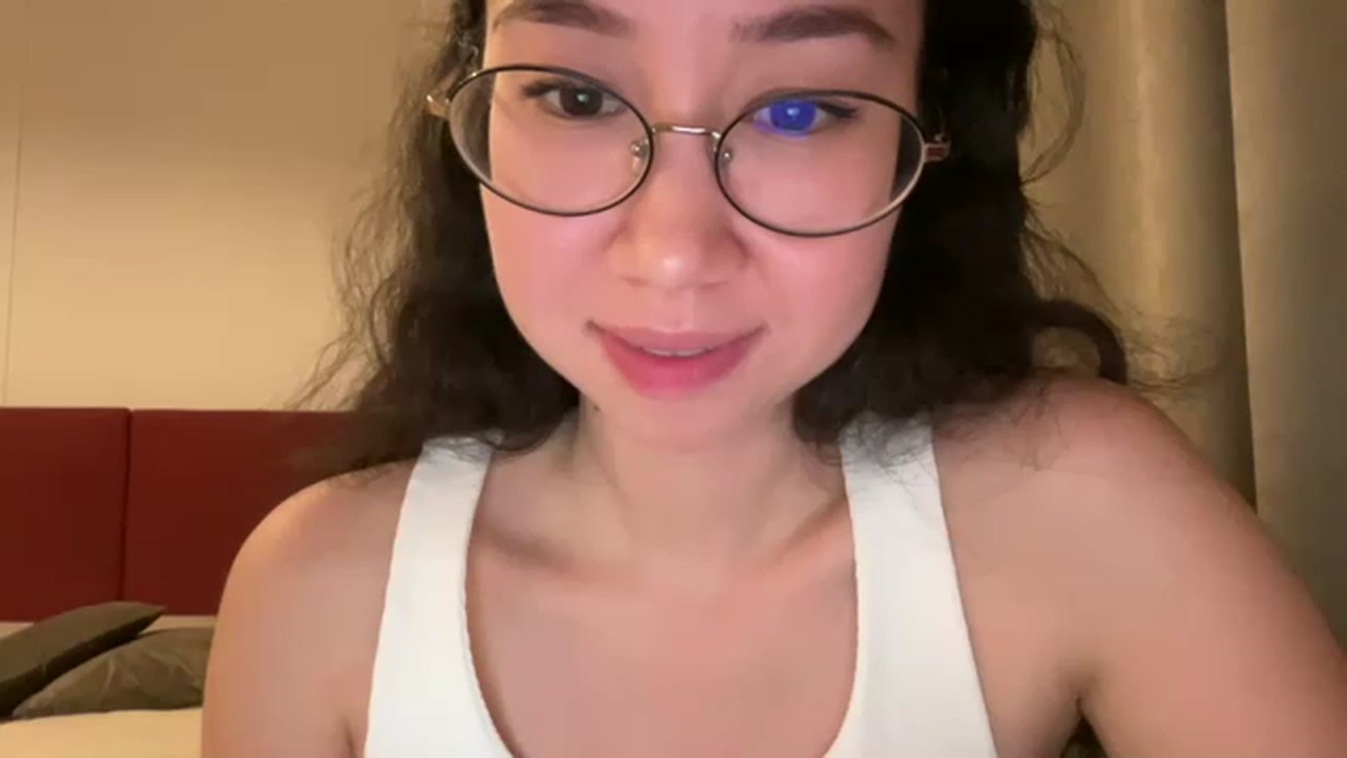 Gallery image thumbnail from cute_asian69's myfreecams stream on, 05/16/2023, 24:52 image 16 of 20