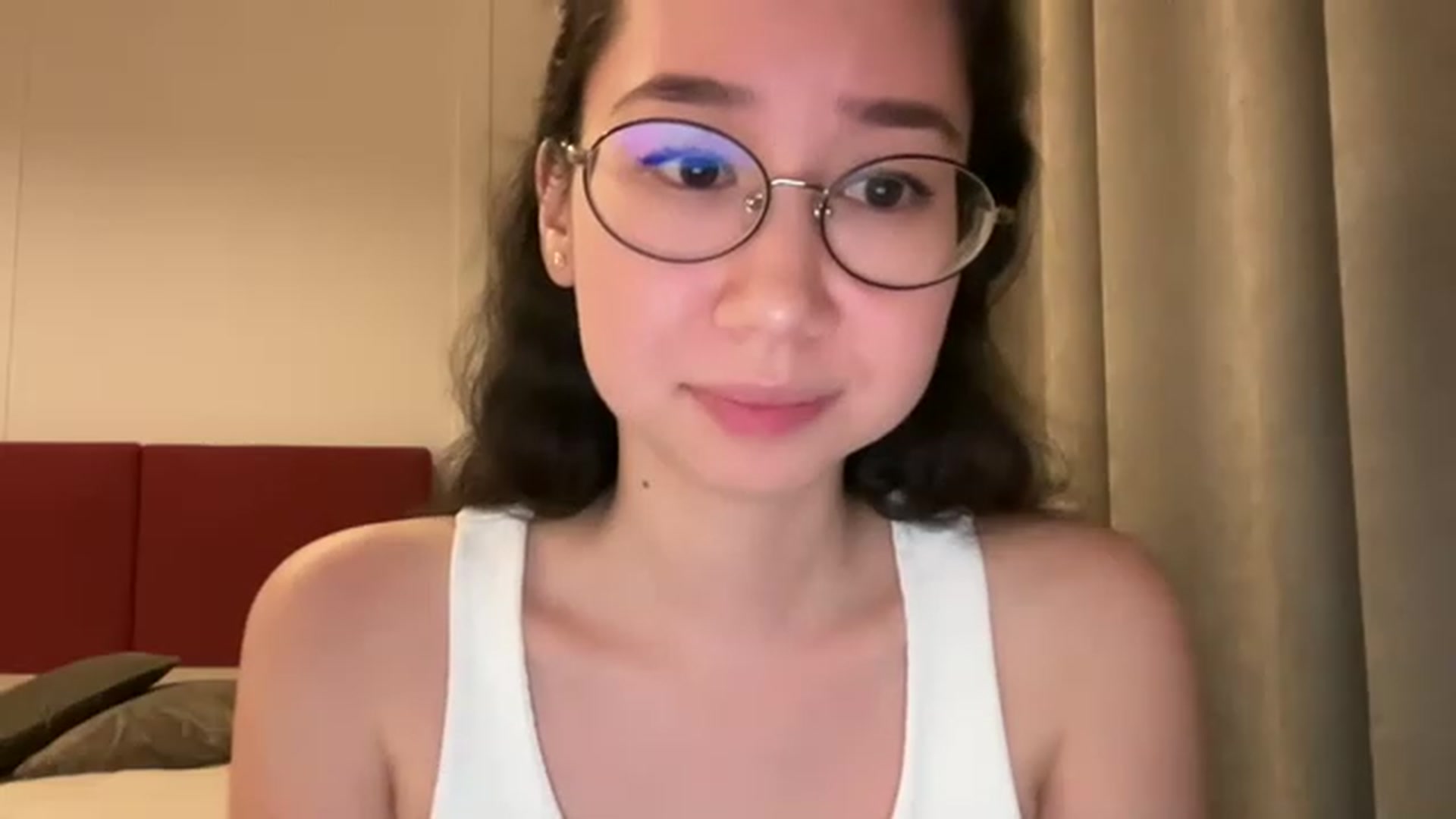Gallery image thumbnail from cute_asian69's myfreecams stream on, 05/16/2023, 24:52 image 14 of 20