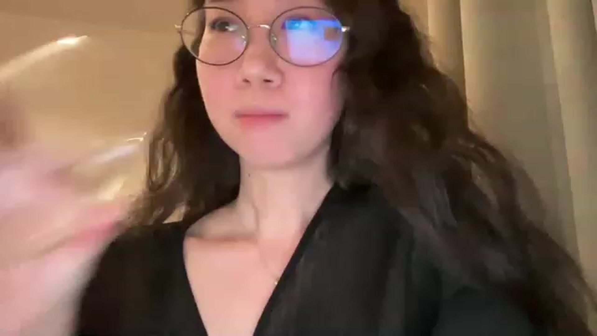 Gallery image thumbnail from cute_asian69's myfreecams stream on, 05/18/2023, 22:36 image 6 of 20