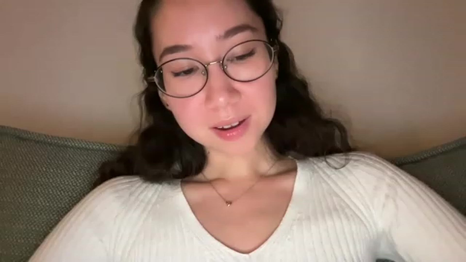 Gallery image thumbnail from cute_asian69's myfreecams stream on, 05/27/2023, 23:10 image 15 of 20