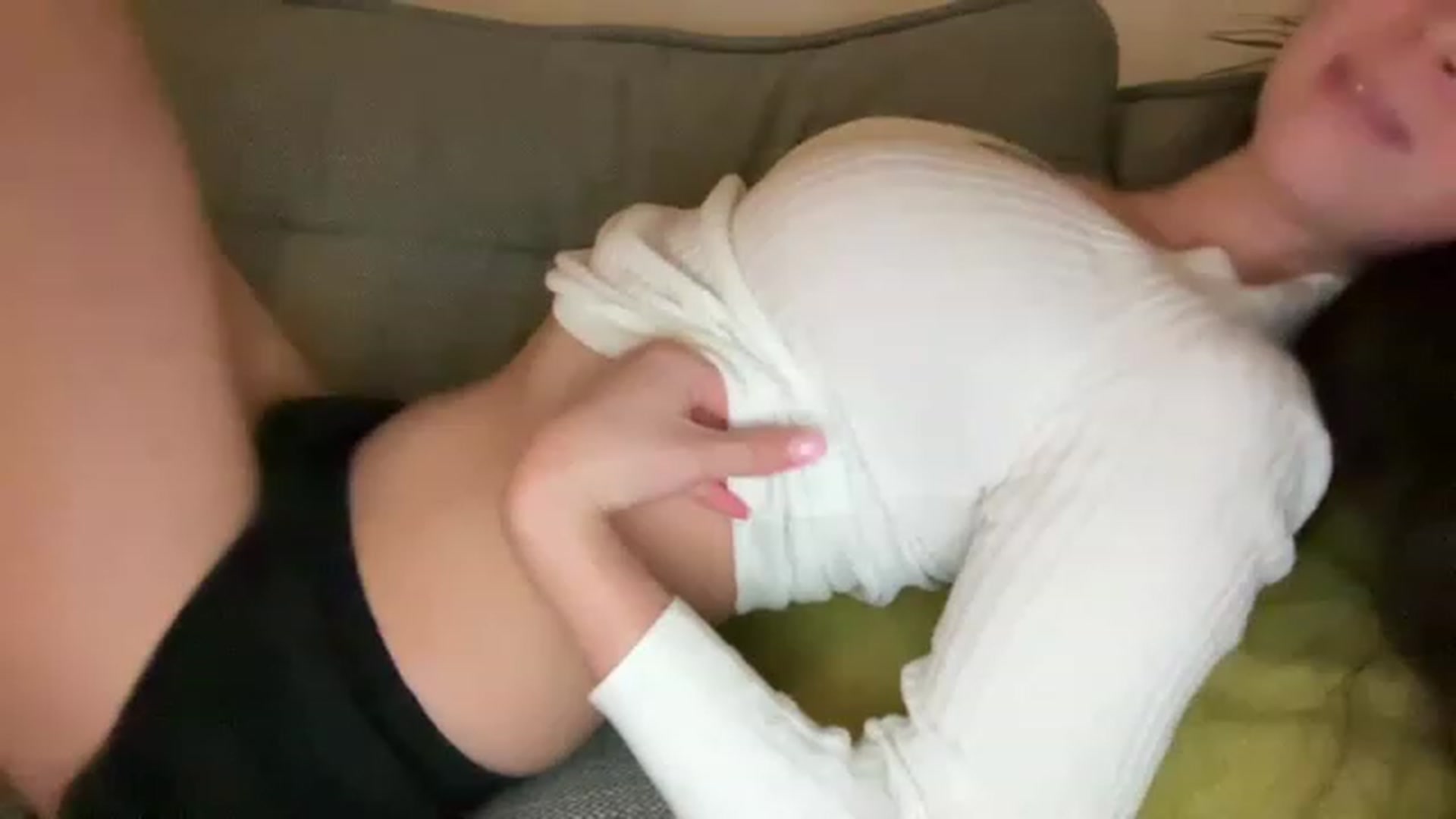 Gallery image thumbnail from cute_asian69's myfreecams stream on, 05/28/2023, 24:02 image 6 of 20