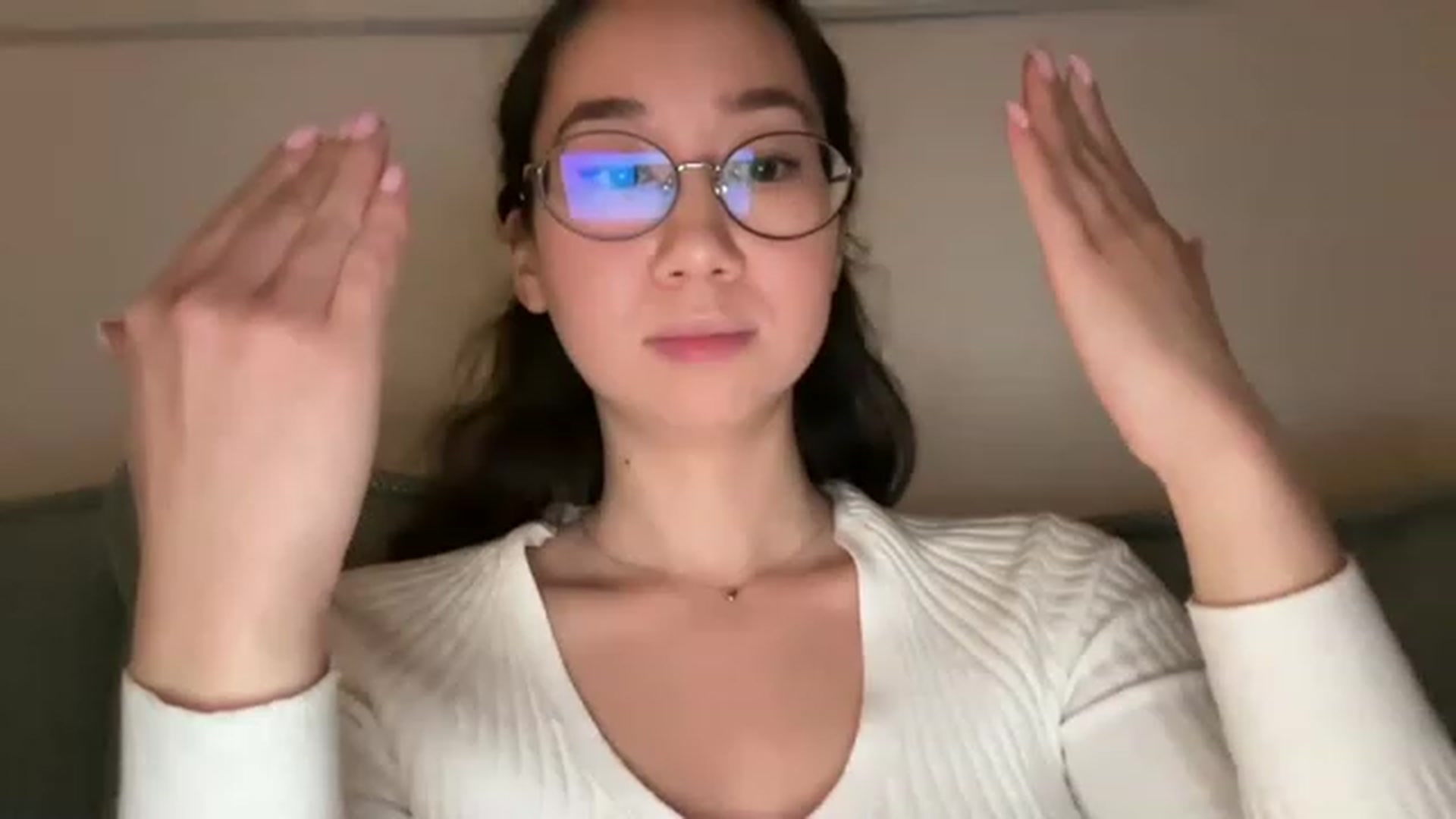 Gallery image thumbnail from cute_asian69's myfreecams stream on, 05/31/2023, 24:16 image 17 of 20