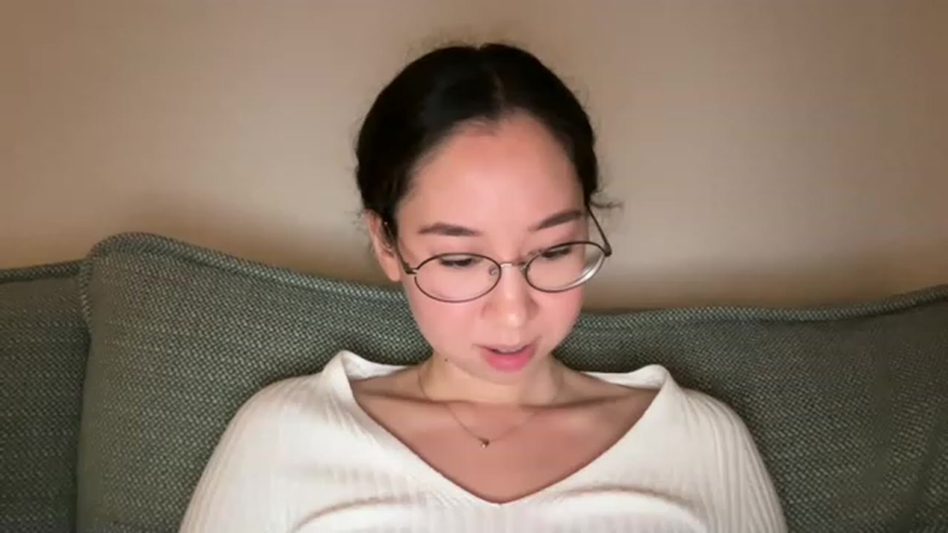 Gallery image thumbnail from cute_asian69's myfreecams stream on, 05/31/2023, 24:16 image 7 of 20