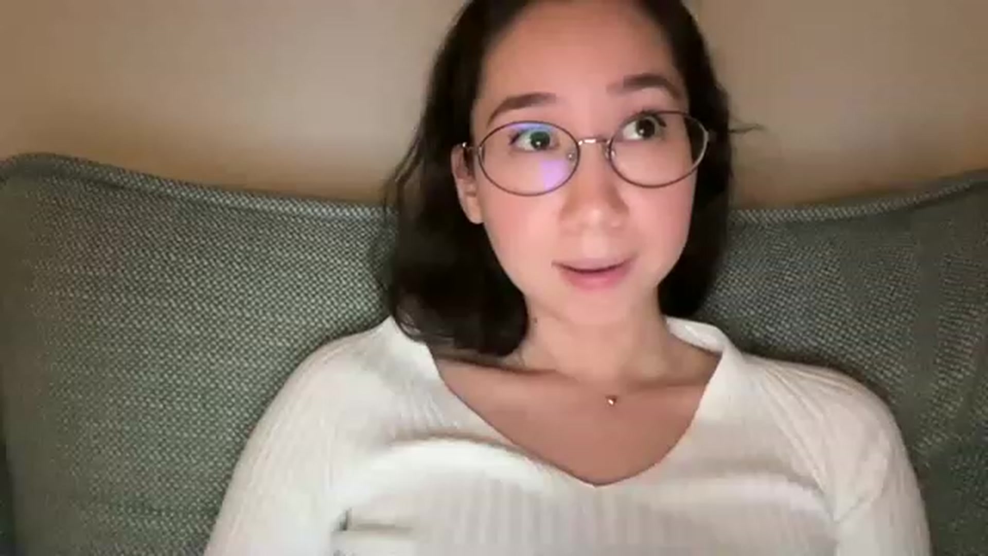 Gallery image thumbnail from cute_asian69's myfreecams stream on, 05/31/2023, 24:16 image 12 of 20