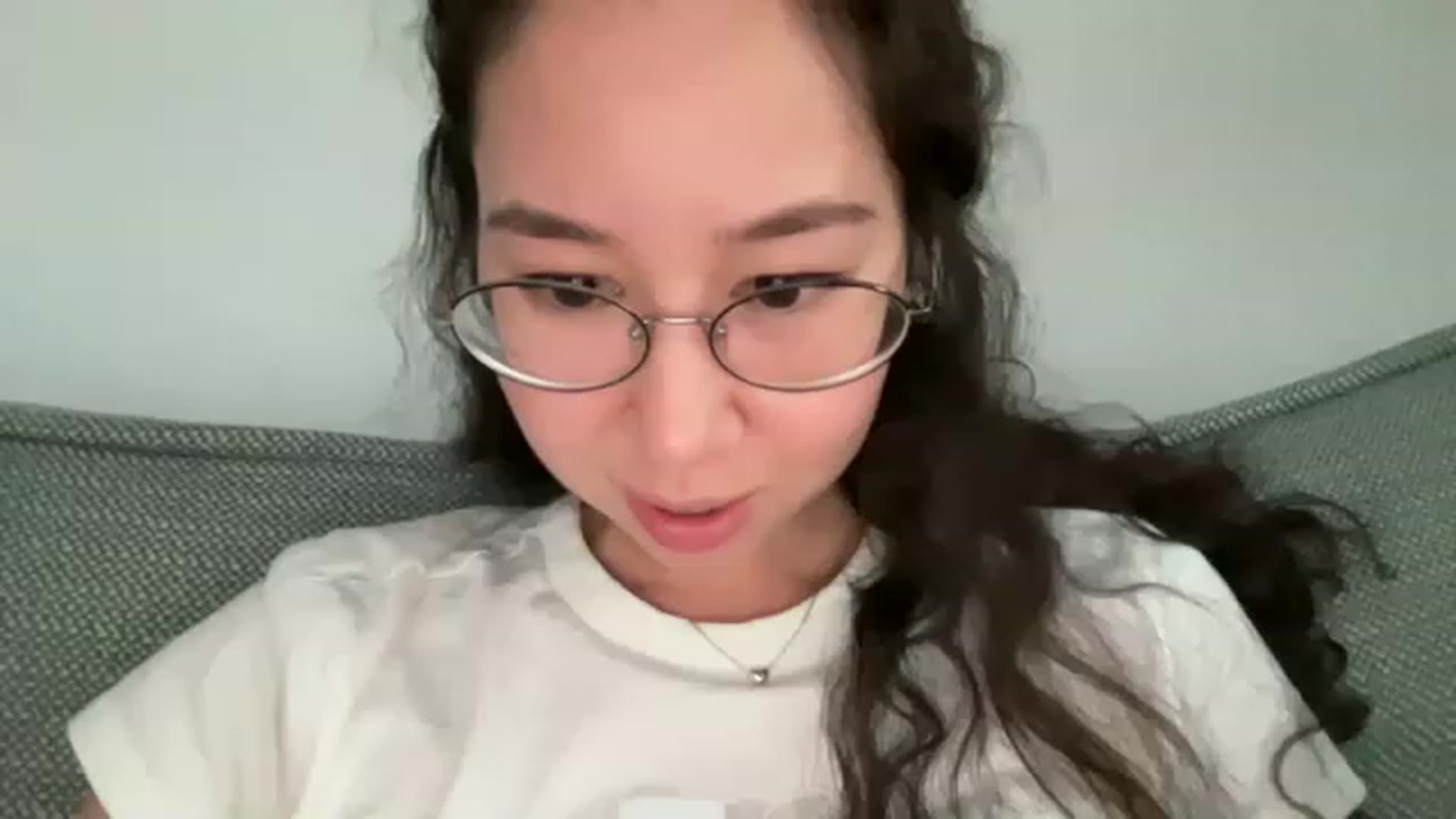 Gallery image thumbnail from cute_asian69's myfreecams stream on, 06/05/2023, 03:50 image 17 of 20