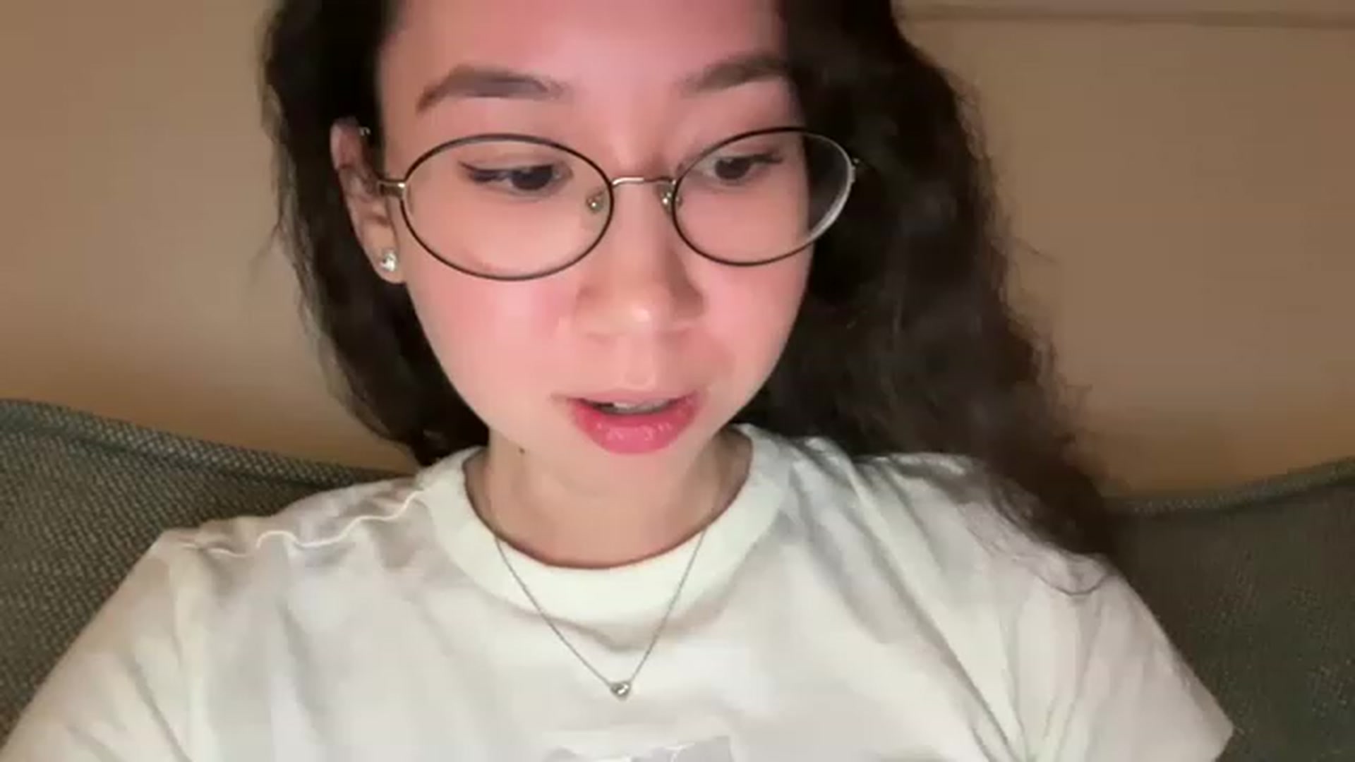 Gallery image thumbnail from cute_asian69's myfreecams stream on, 06/05/2023, 03:50 image 10 of 20