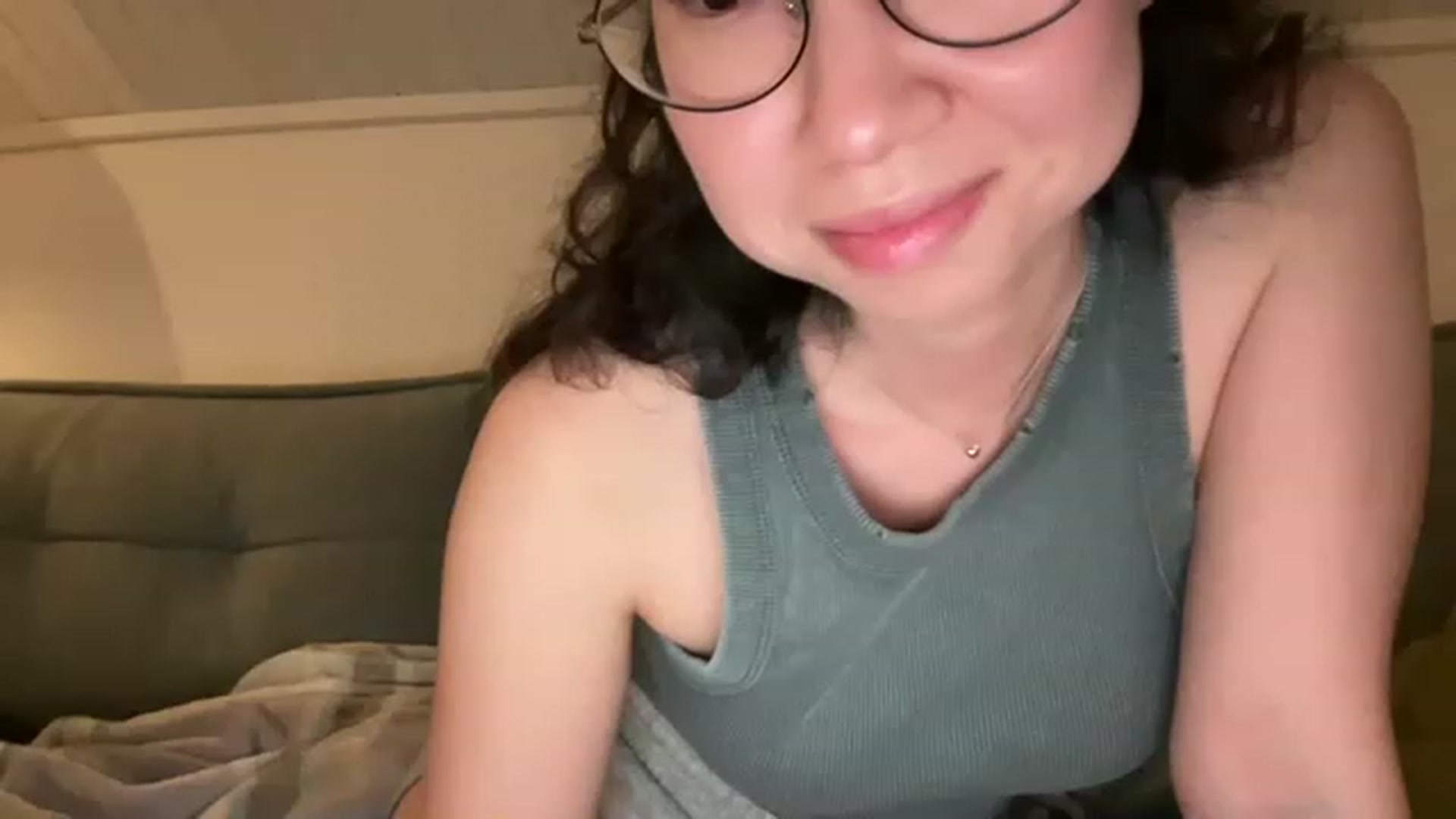 Gallery image thumbnail from cute_asian69's myfreecams stream on, 06/05/2023, 21:23 image 1 of 20