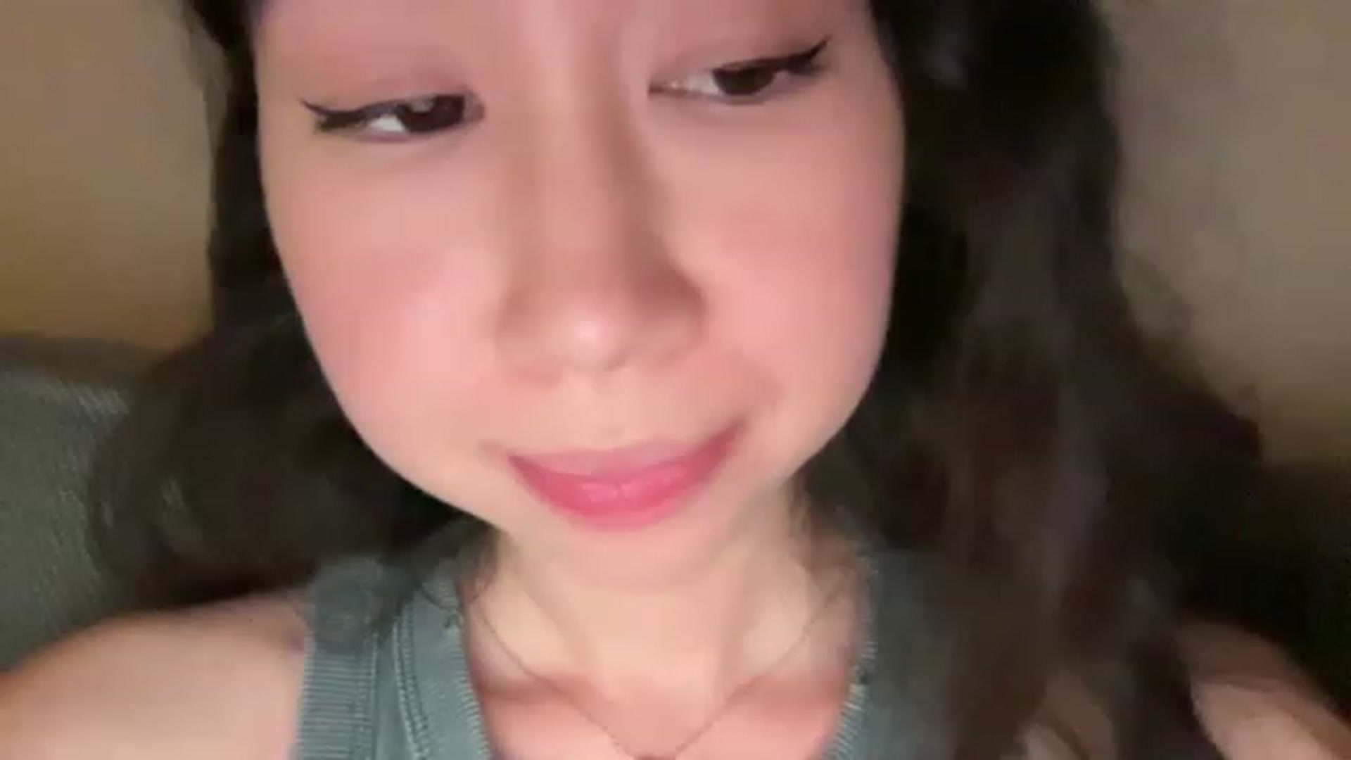 Gallery image thumbnail from cute_asian69's myfreecams stream on, 06/06/2023, 24:38 image 8 of 20