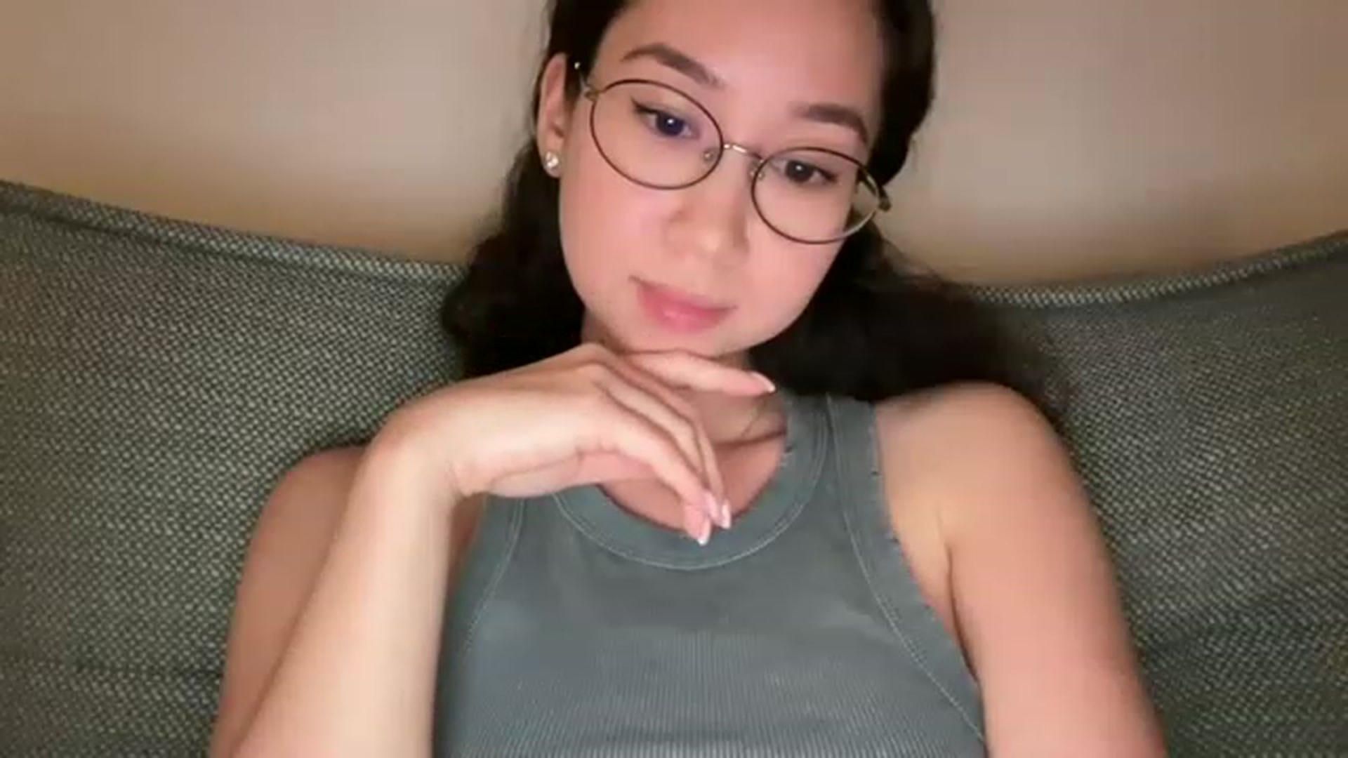 Gallery image thumbnail from cute_asian69's myfreecams stream on, 06/06/2023, 24:38 image 13 of 20