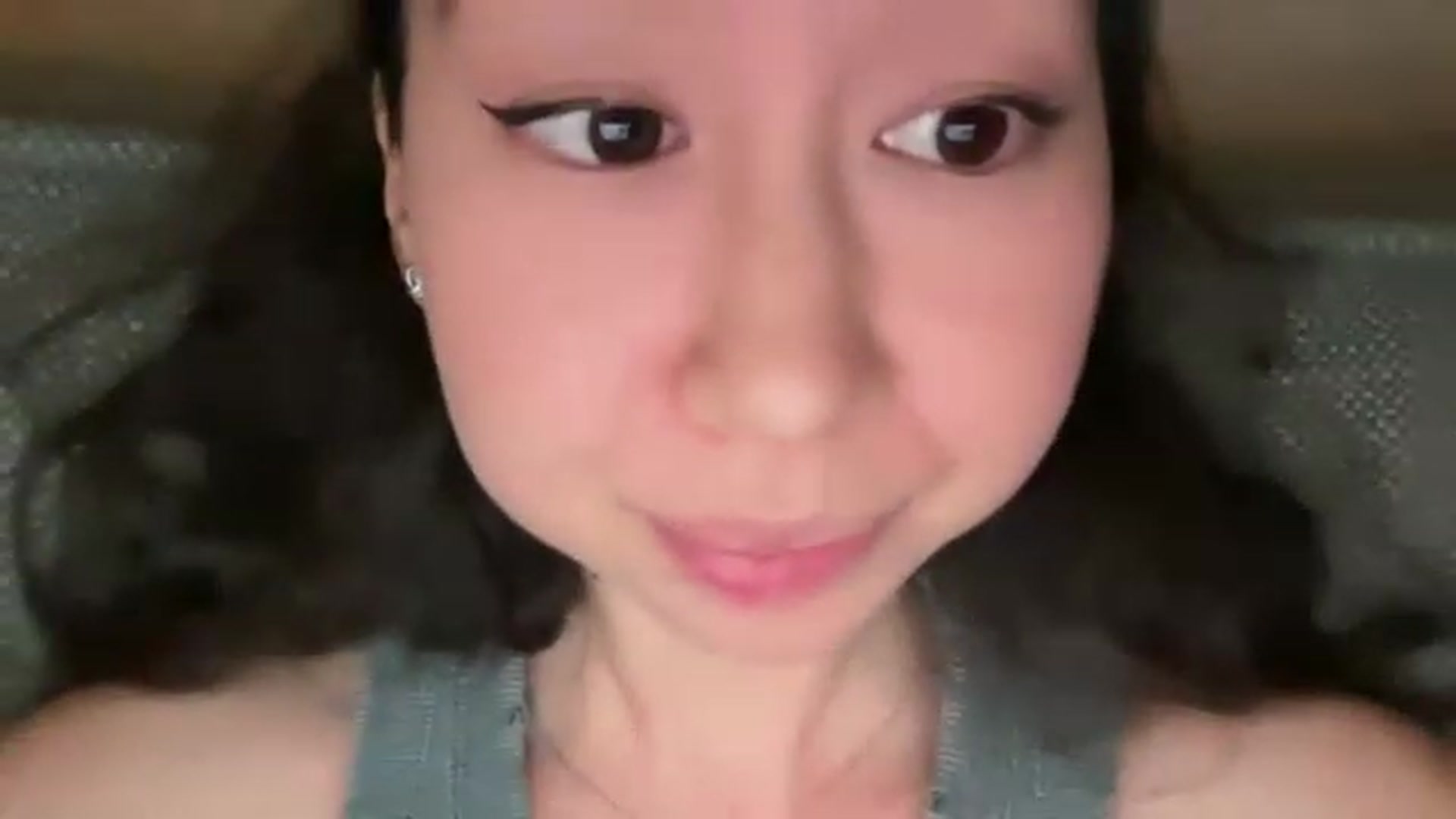 Gallery image thumbnail from cute_asian69's myfreecams stream on, 06/06/2023, 24:38 image 14 of 20