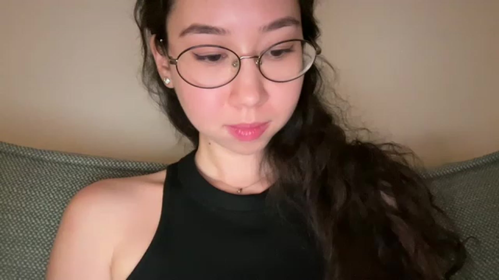 Gallery image thumbnail from cute_asian69's myfreecams stream on, 06/07/2023, 22:19 image 16 of 20