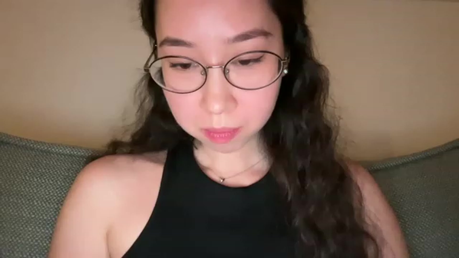 Gallery image thumbnail from cute_asian69's myfreecams stream on, 06/07/2023, 22:19 image 14 of 20
