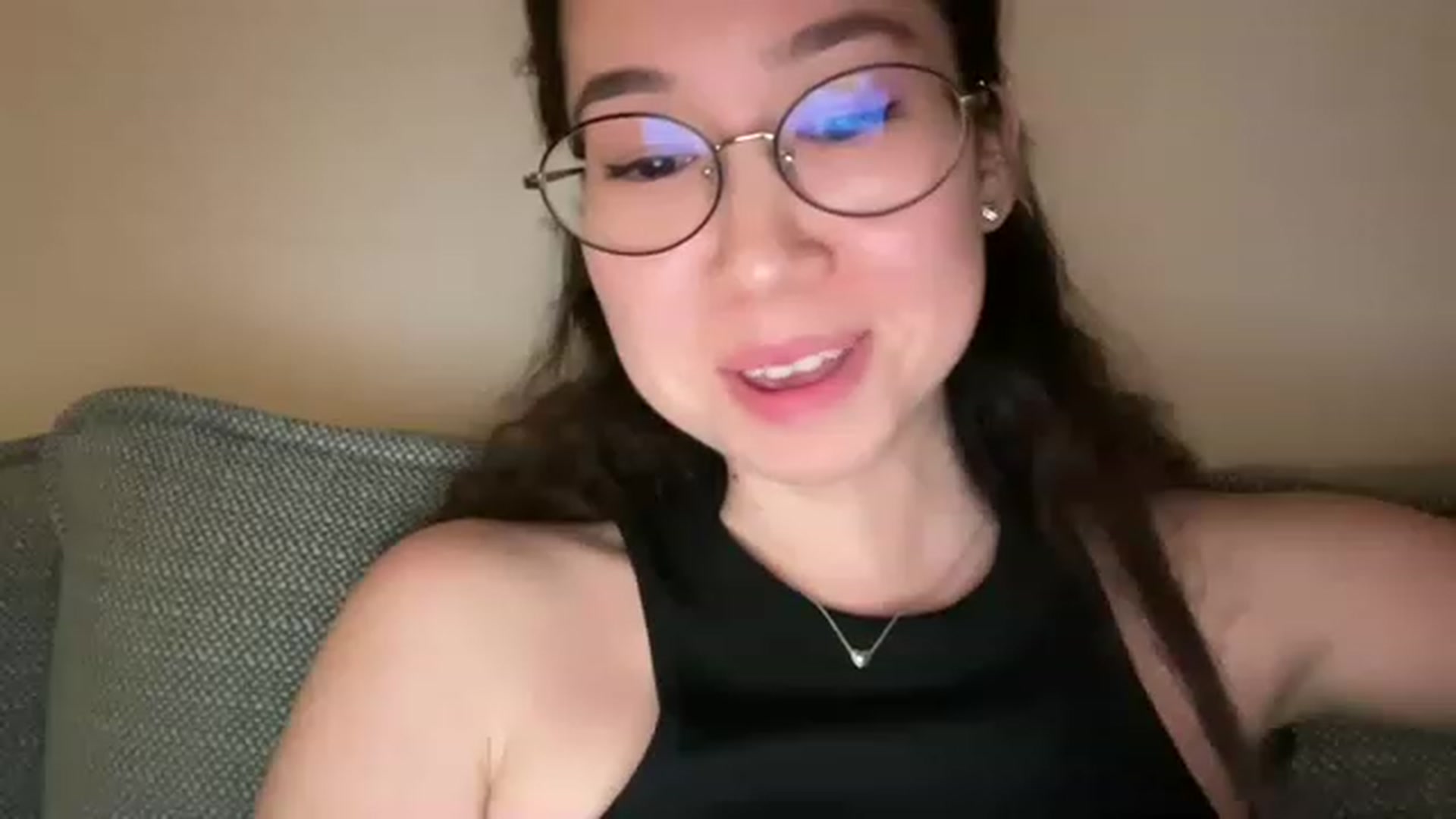 Gallery image thumbnail from cute_asian69's myfreecams stream on, 06/07/2023, 22:19 image 3 of 20
