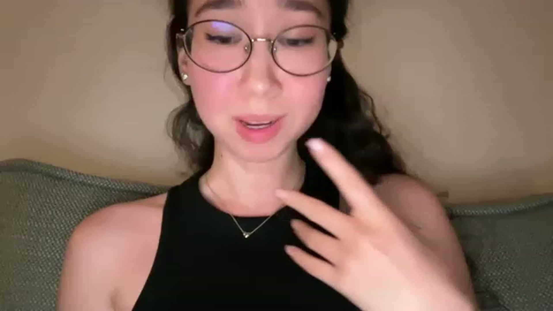 Gallery image thumbnail from cute_asian69's myfreecams stream on, 06/07/2023, 23:45 image 3 of 20