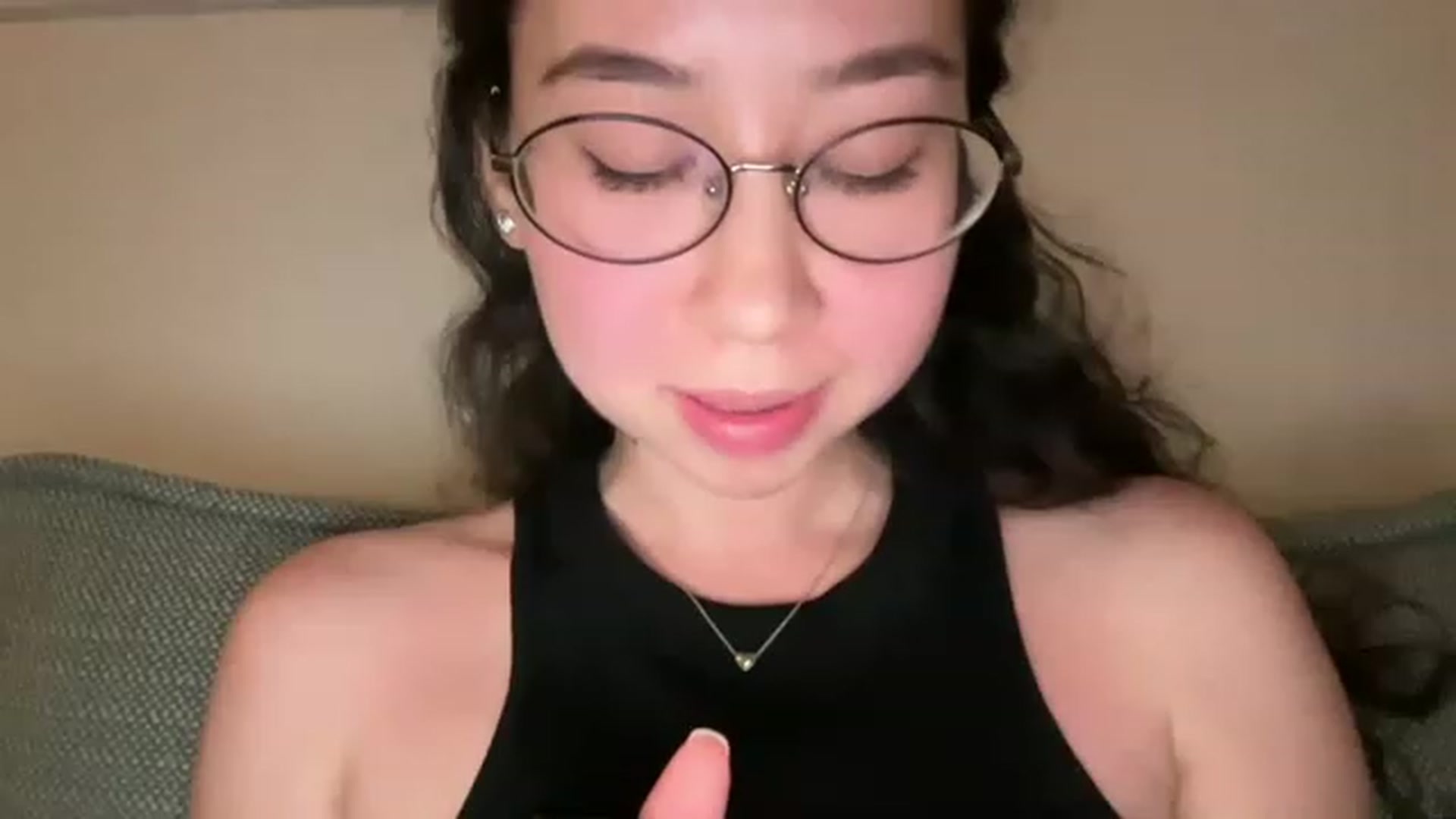 Gallery image thumbnail from cute_asian69's myfreecams stream on, 06/07/2023, 23:45 image 7 of 20