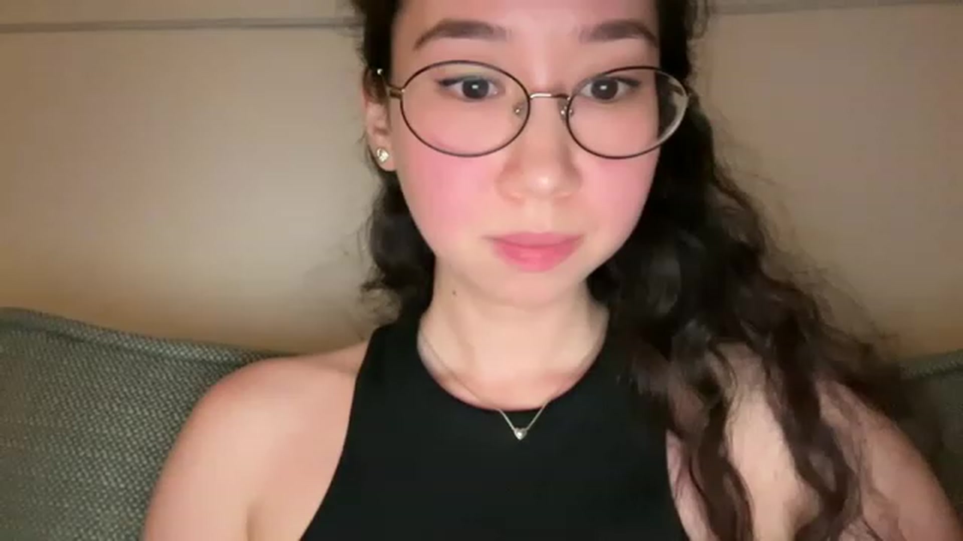 Gallery image thumbnail from cute_asian69's myfreecams stream on, 06/07/2023, 23:45 image 16 of 20