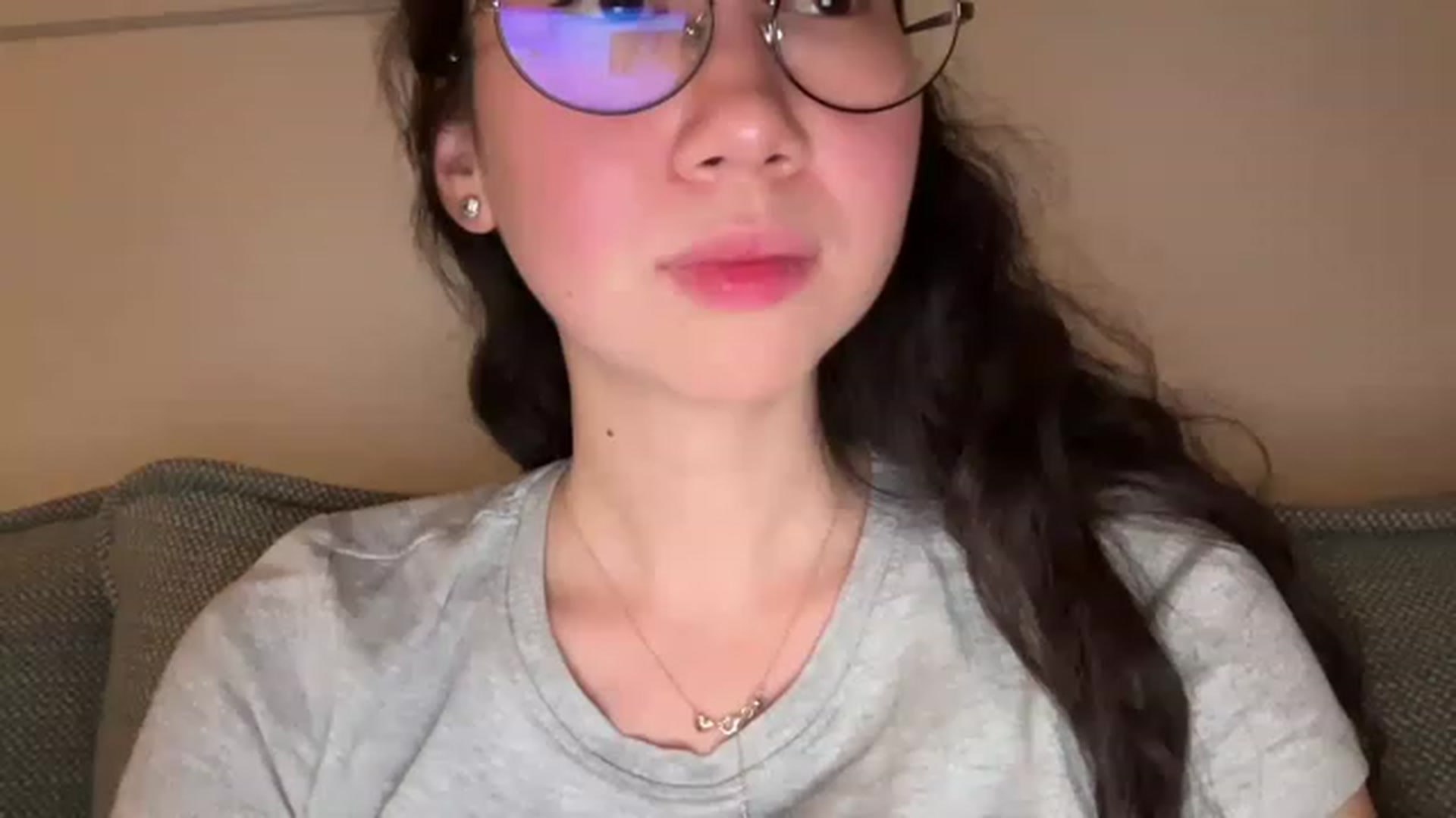 Gallery image thumbnail from cute_asian69's myfreecams stream on, 06/12/2023, 24:05 image 15 of 20