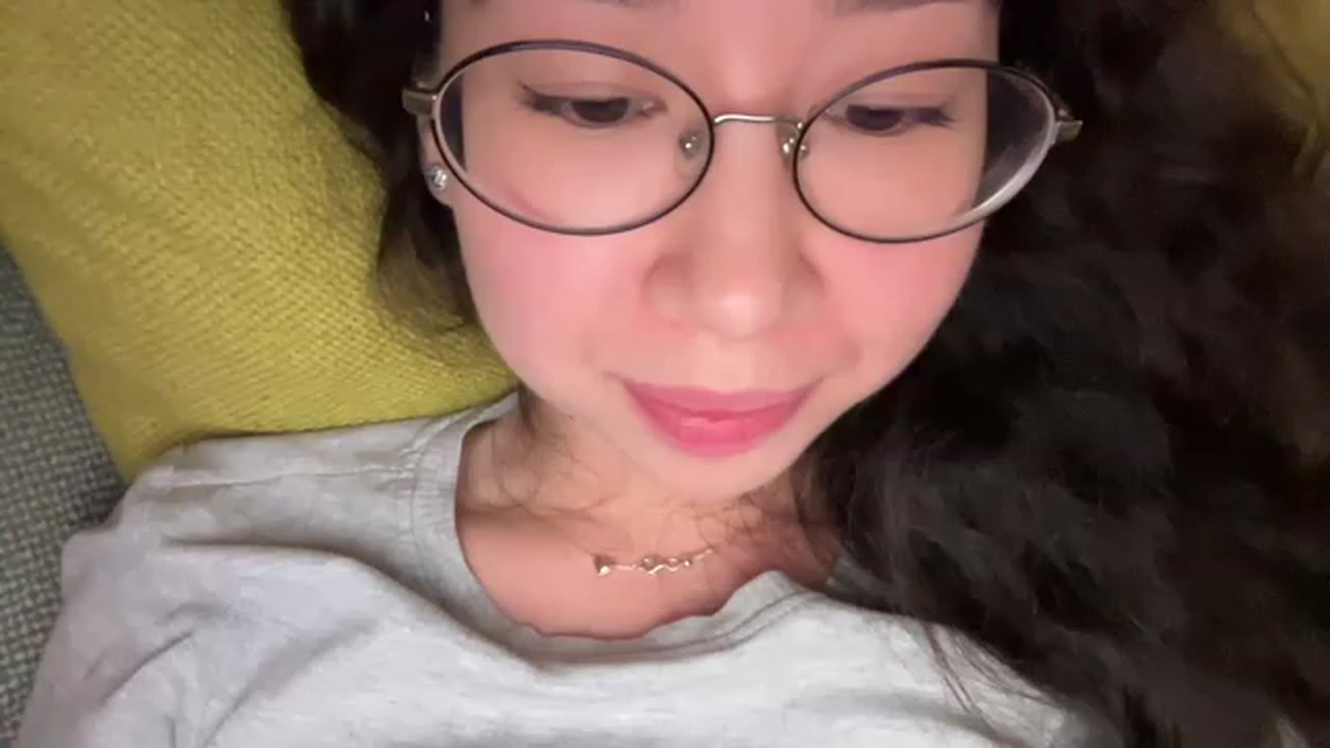 Gallery image thumbnail from cute_asian69's myfreecams stream on, 06/12/2023, 02:06 image 19 of 20