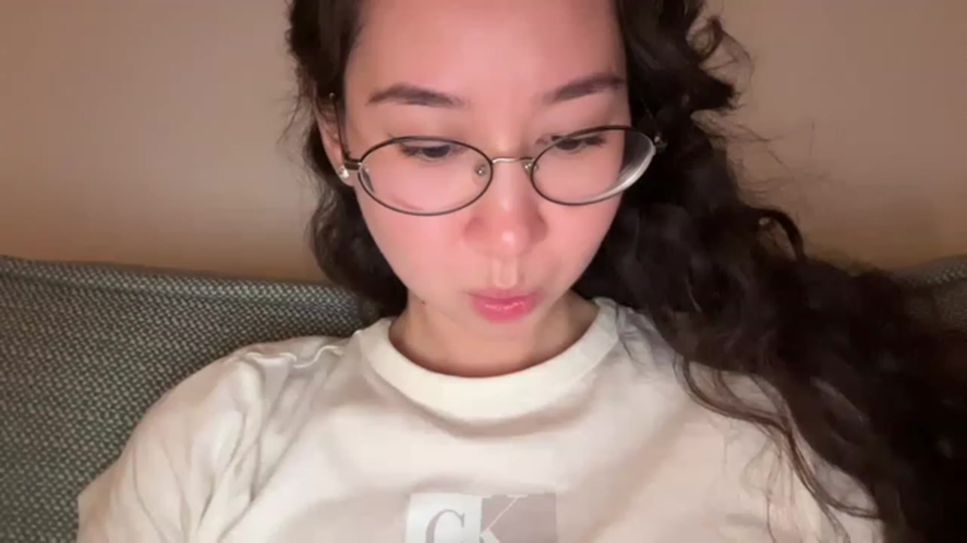 Gallery image thumbnail from cute_asian69's myfreecams stream on, 06/12/2023, 23:23 image 19 of 20
