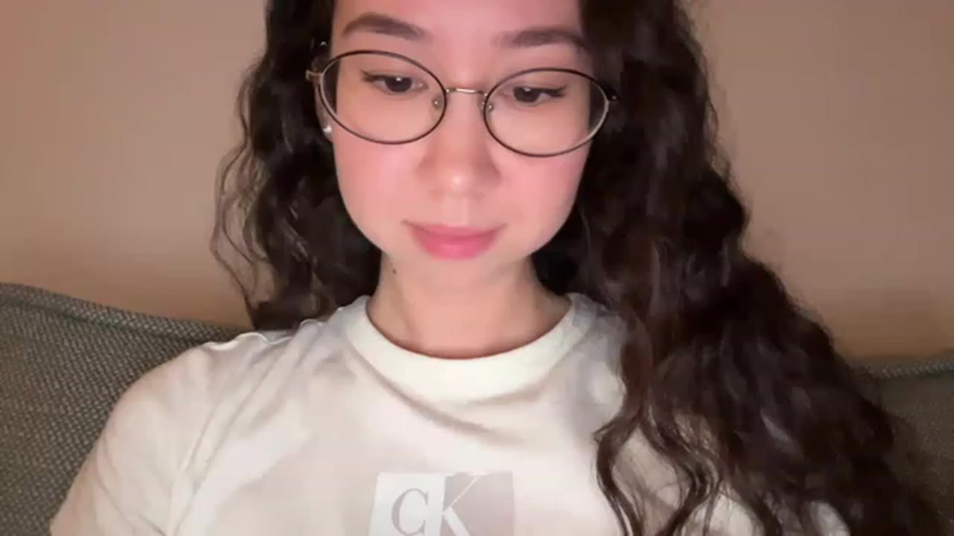 Gallery image thumbnail from cute_asian69's myfreecams stream on, 06/12/2023, 23:23 image 13 of 20