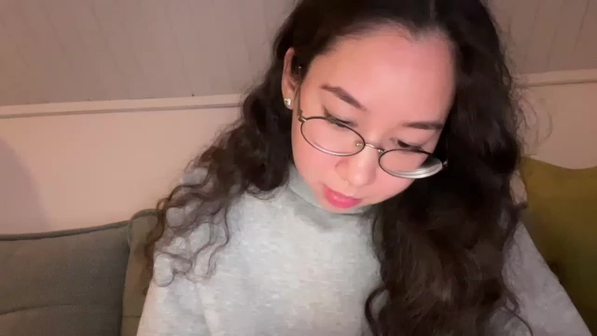 Gallery image thumbnail from cute_asian69's myfreecams stream on, 06/13/2023, 23:56 image 20 of 20